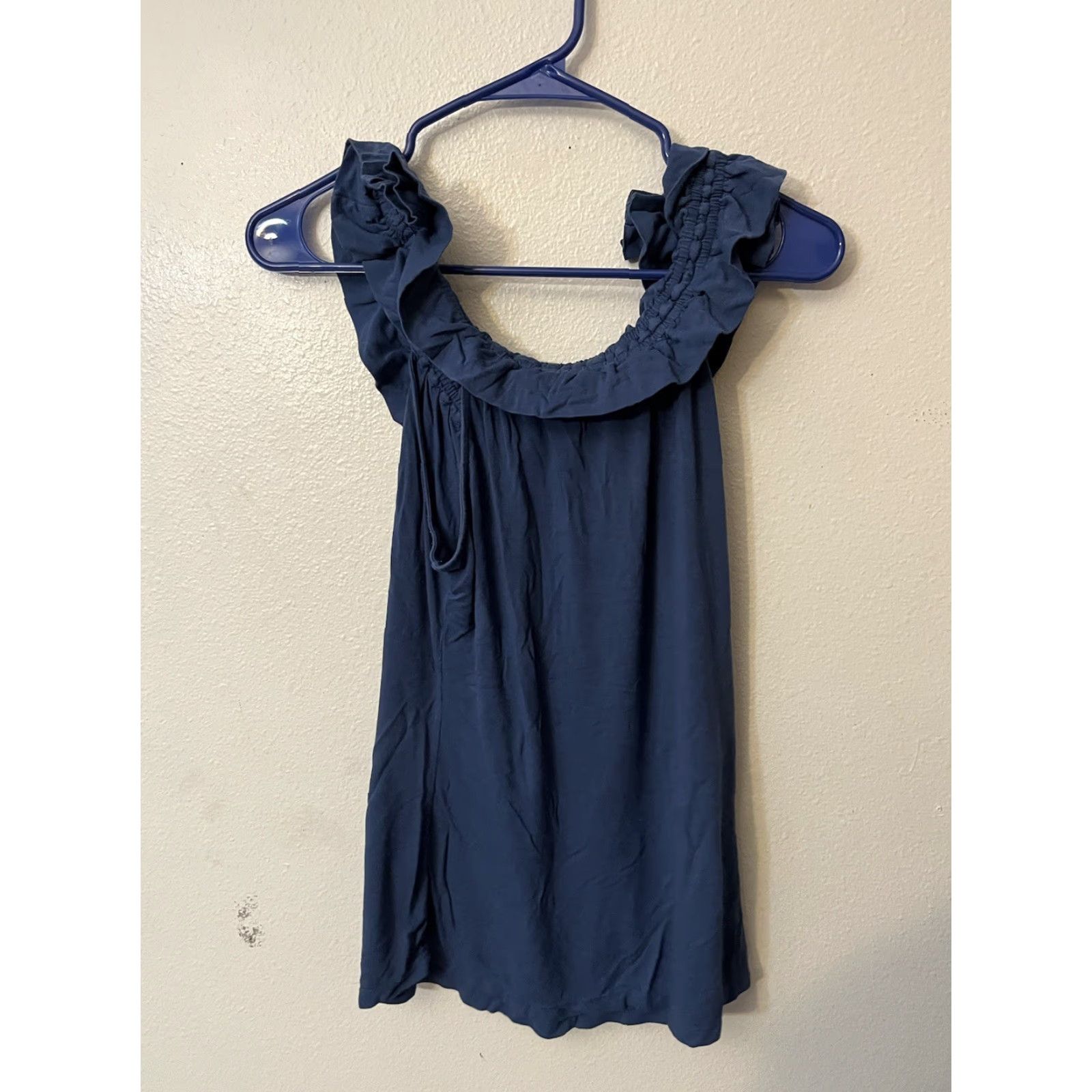 Vintage BCBG Paris Max Azria Blue Tank Top Women's Size L Sleeveless Scoop Neck Ruffle Casual Size L / US 10 / IT 46 - 3 Thumbnail