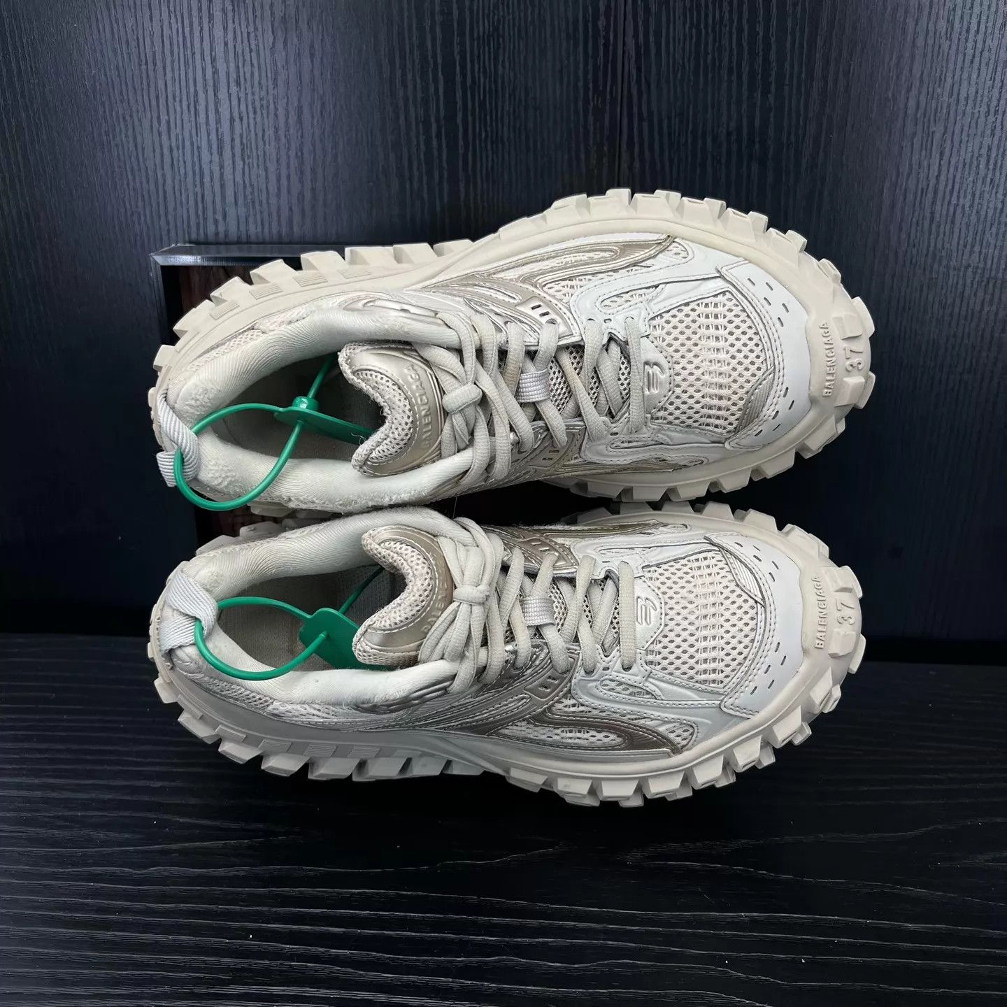 Balenciaga Balenciaga Tire Sneaker Light Brown 37 Original Box Size US 7 / IT 37 - 7 Thumbnail