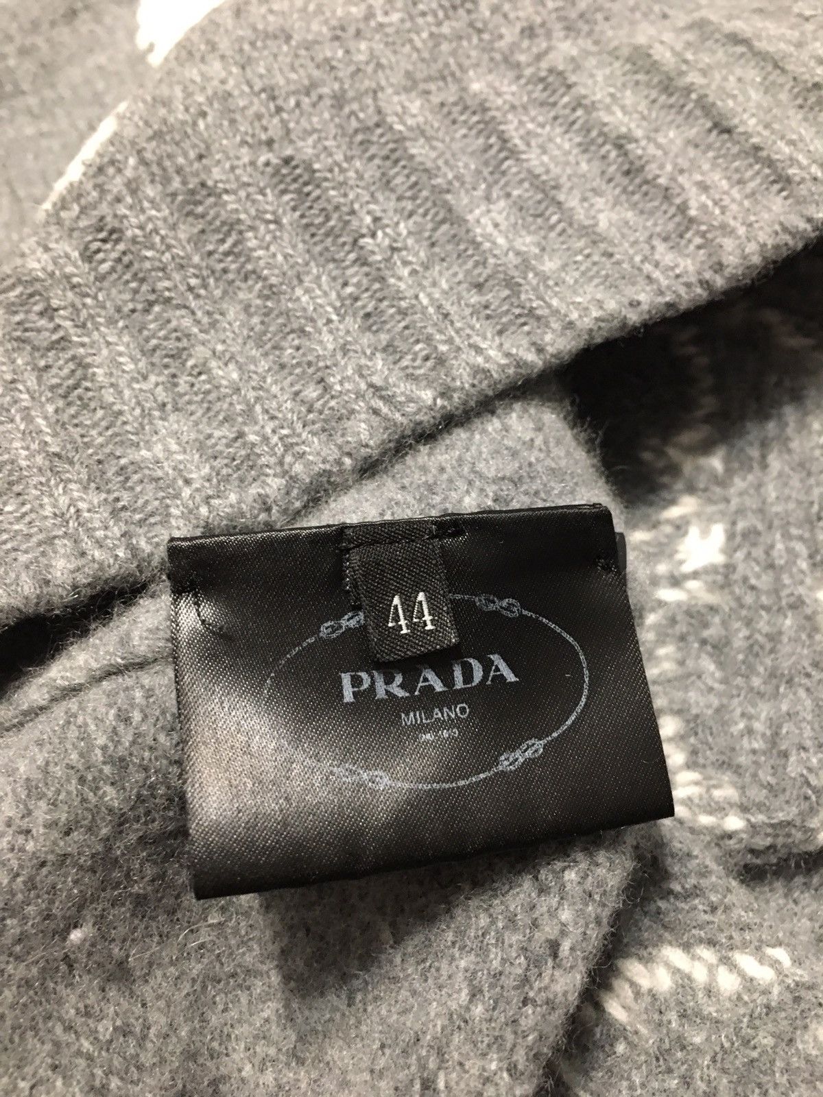Prada PRADA Grey Seahorses Wool Cashmere Sweater Size IT 44 Size M / US 6-8 / IT 42-44 - 12 Thumbnail