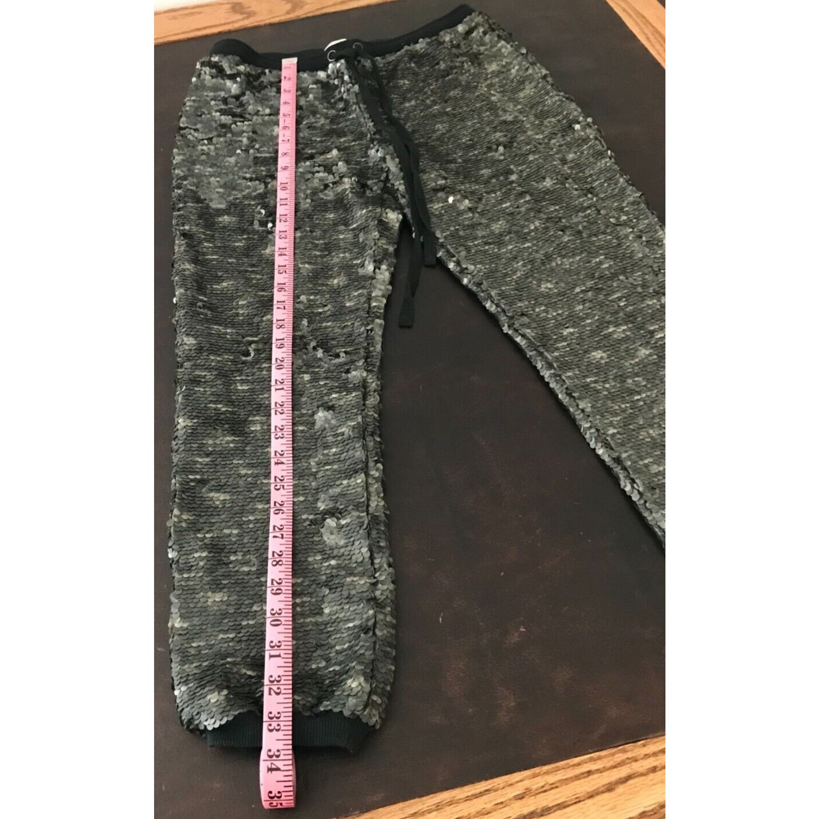 Free People Free People Scintillating Sequin Gunmetal Gray Jogger Pants Size 27" / US 4 / IT 40 - 5 Thumbnail