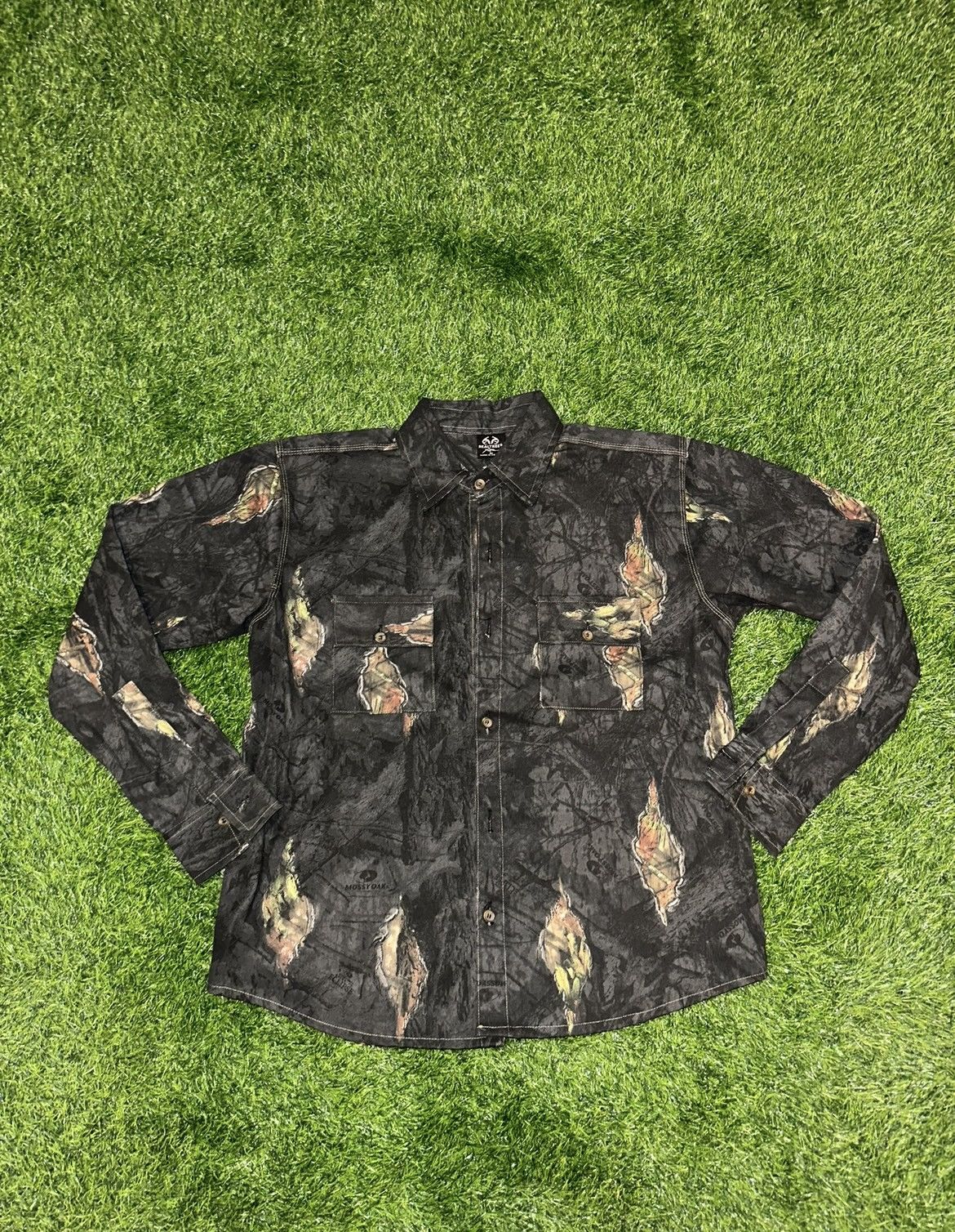 Realtree Realtree Forest Camo Collared Longsleeve Size Medium Size US M / EU 48-50 / 2 - 1 Thumbnail