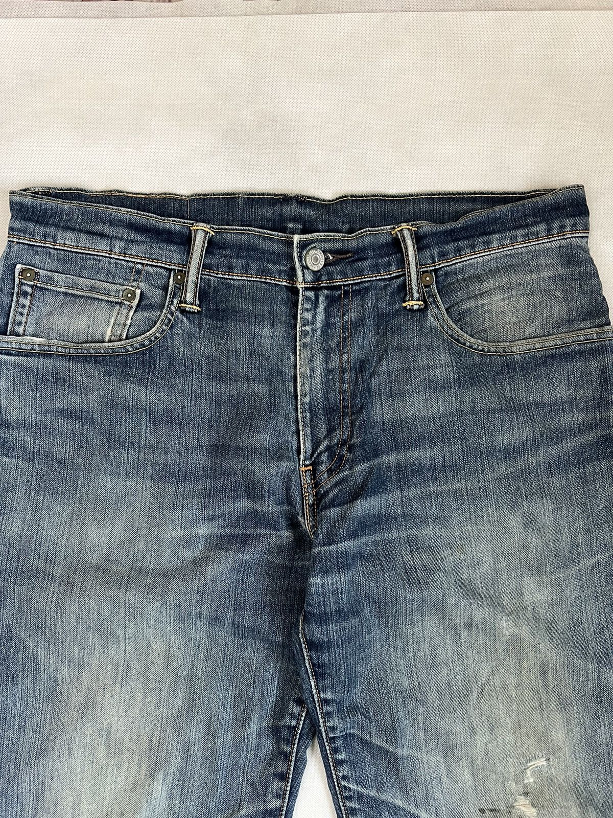 Levi's Vintage Clothing Vintage Levis 502 Blue Wash Distressed Denim Size US 35 - 11 Thumbnail