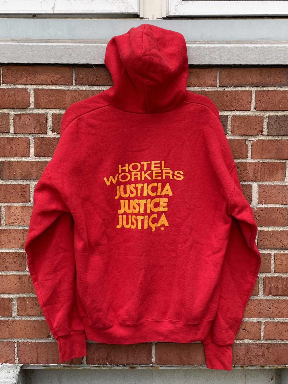 Fruit Of The Loom 90s FOTL Never Surrender Local 26 Hotel Worker Strike hoodie Size US XL / EU 56 / 4 - 4 Thumbnail
