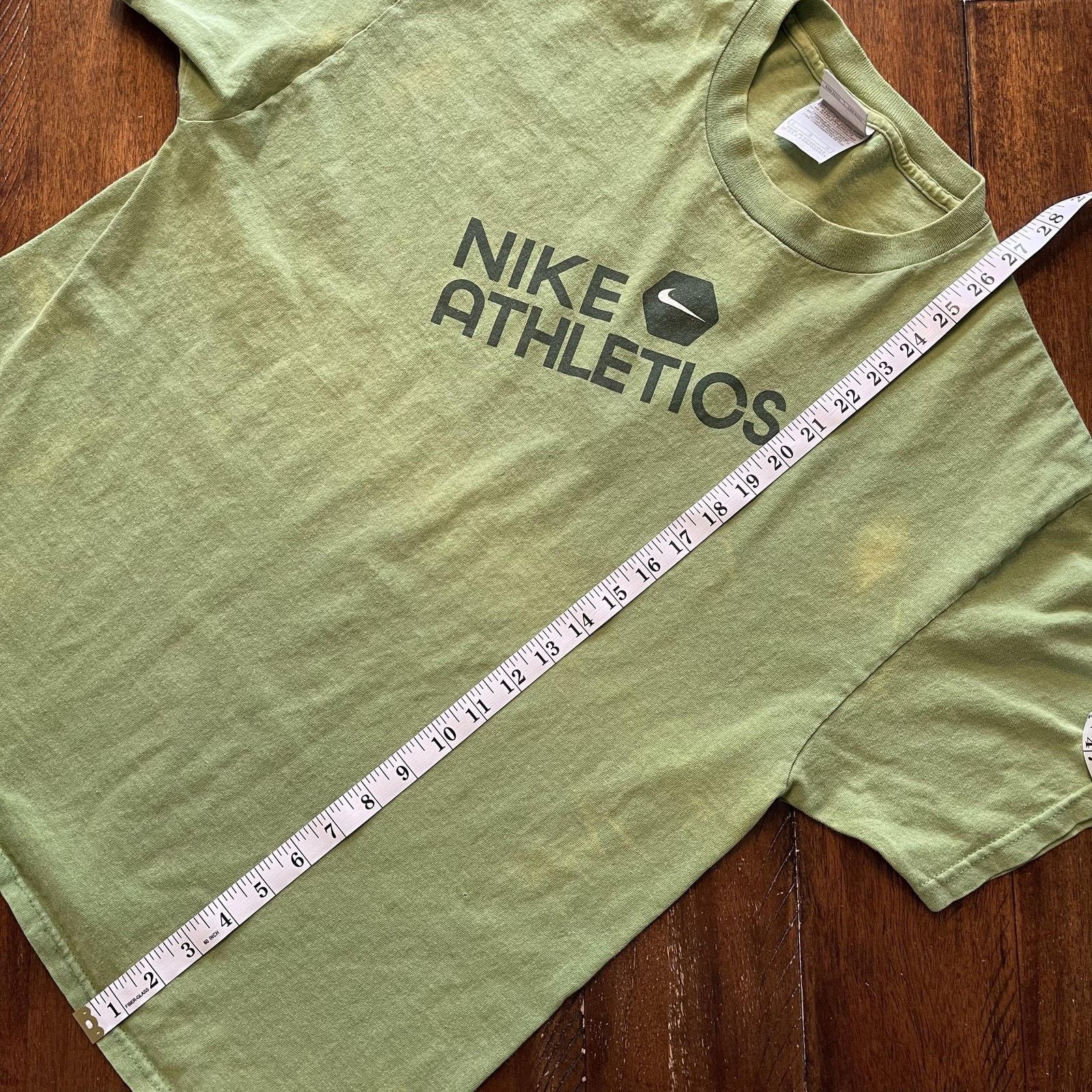 Nike Nike Athletics Shirt Mens Large Green Sports Graphic Tee Size US L / EU 52-54 / 3 - 10 Thumbnail