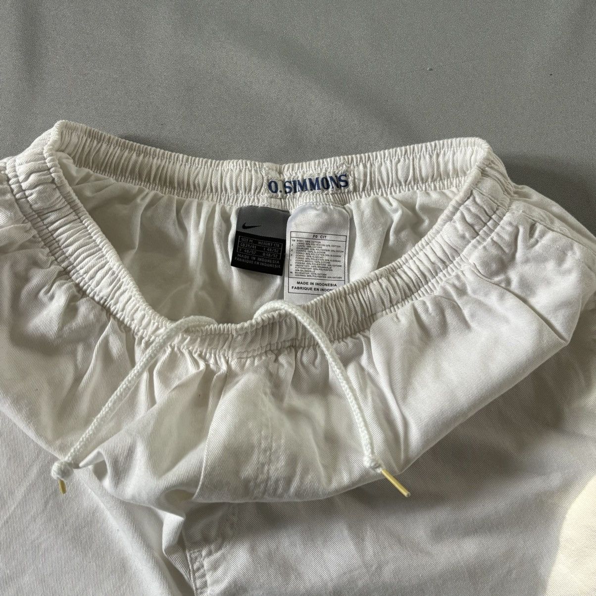 Nike Nike vintage shorts white medium rare streetwear 90s Size US 32 / EU 48 - 4 Thumbnail