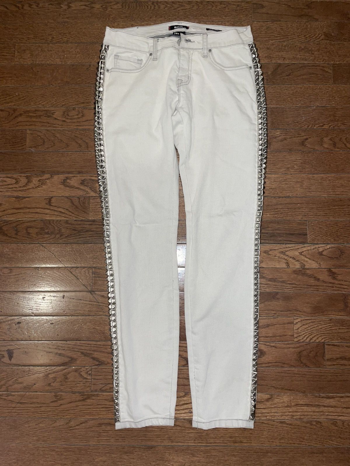 Bdg BDG white studded seam jeans Size 28" / US 6 / IT 42 - 1 Thumbnail