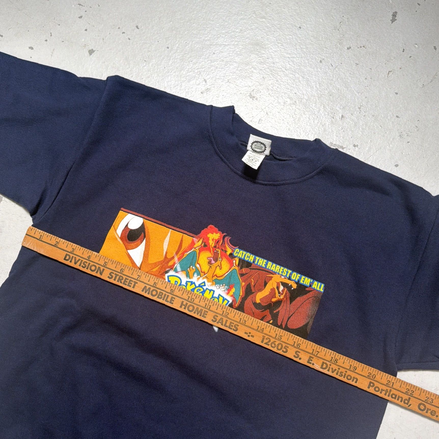 Vintage VINTAGE Pokémon Charizard Sweatshirt Hoodie Y2K 90s NSFW? Size US M / EU 48-50 / 2 - 3 Thumbnail