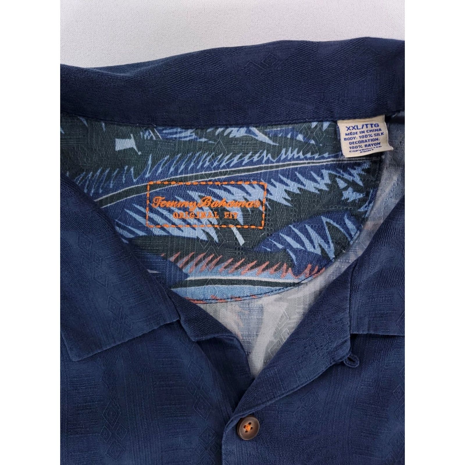 Tommy Bahama Tommy Bahama Button-Up Hawaiian Shirt Silk Rayon Beach Sunset Blue Mens XXL Short Sleeve Button-Up Shirt? Size US XXL / EU 58 / 5 - 5 Thumbnail