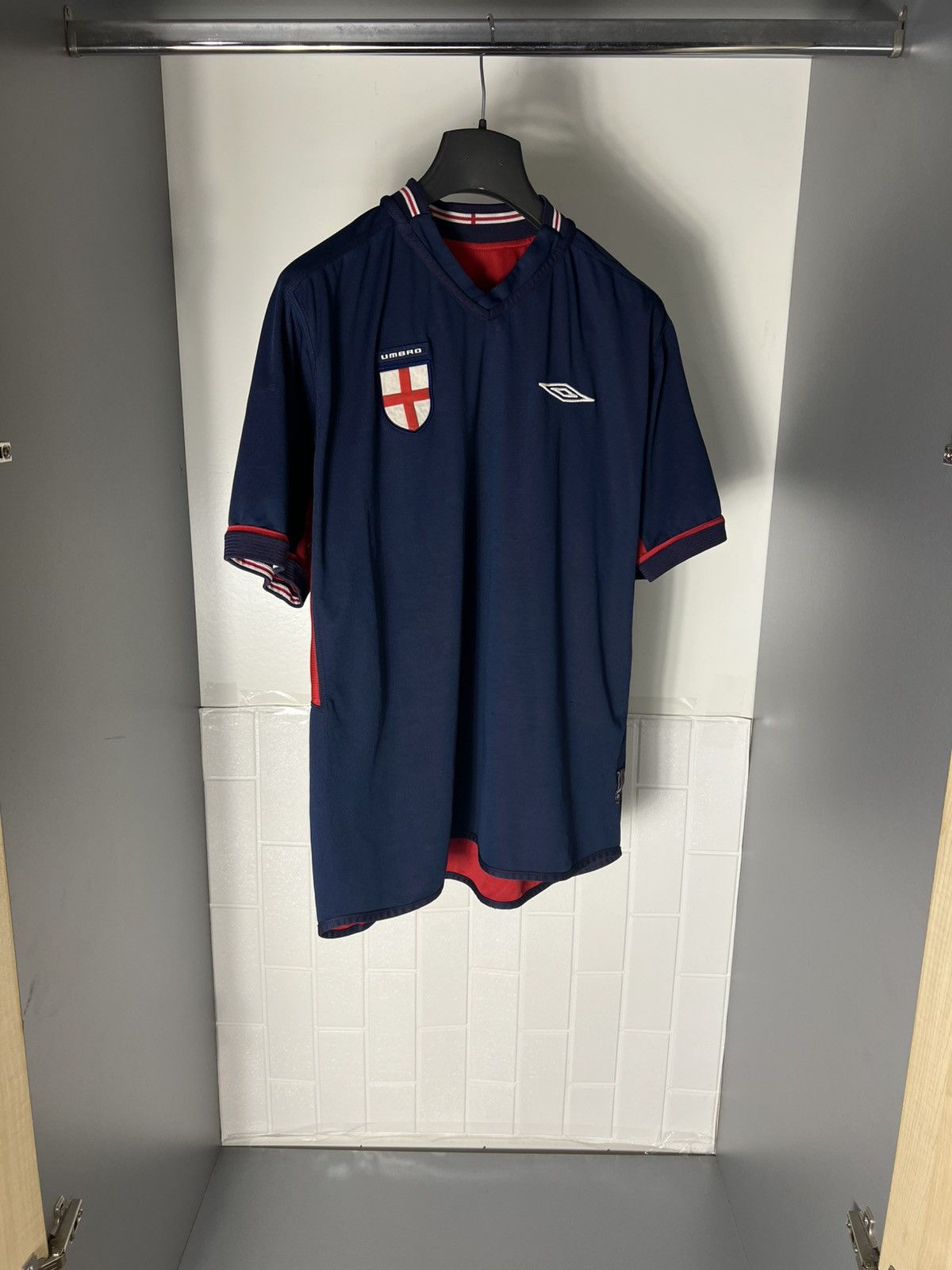 Umbro × Vintage VERY RARE UMBRO ENGLAND RETRO SOCCER JERSEY BLOKECORE 90s Size US XL / EU 56 / 4 - 4 Thumbnail