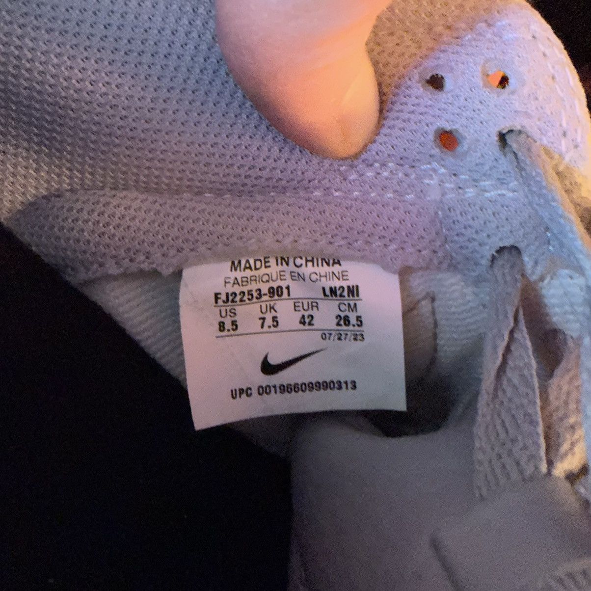 Nike Nike By You 1 of 1 ‘Grey/Black’ - BRAND NEW WITH BOX Size US 8.5 / EU 41-42 - 6 Thumbnail