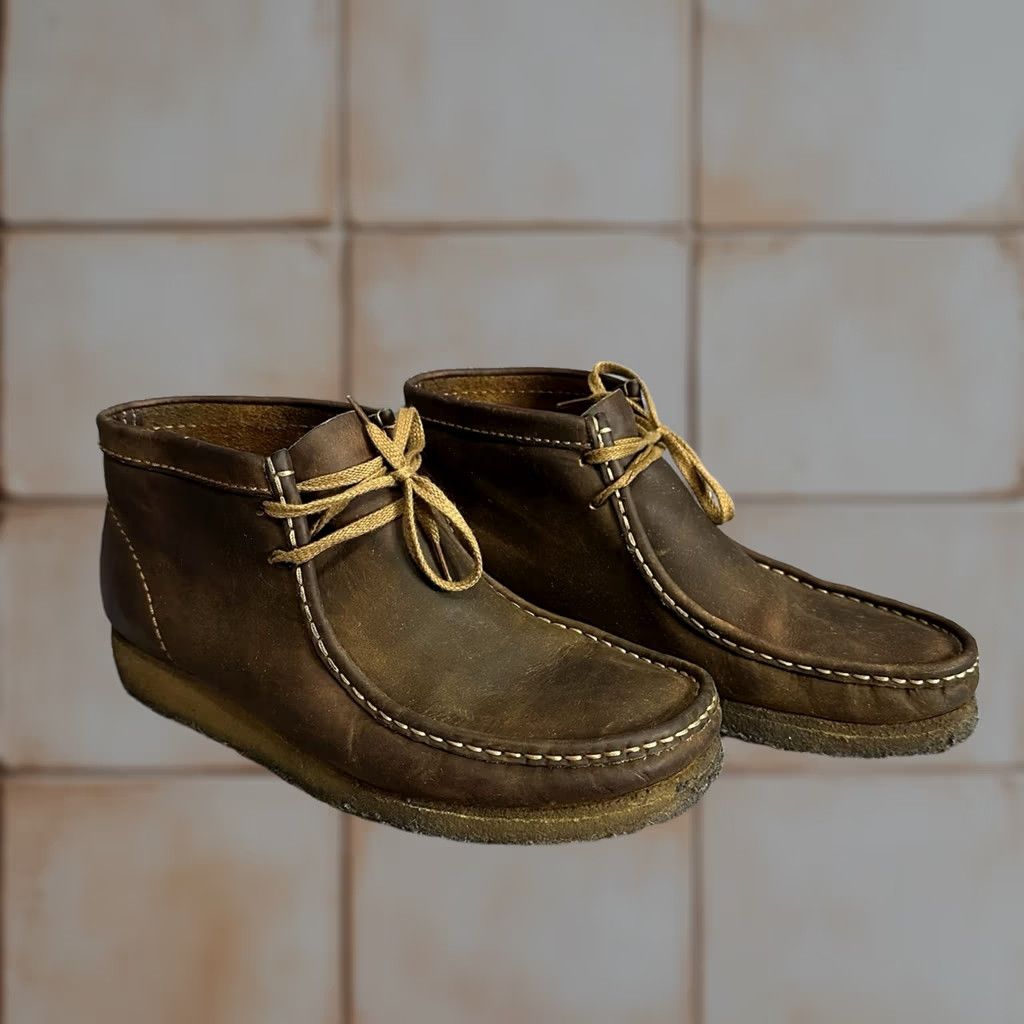Clarks Clarks Wallabee Leather Sneakers Brown Size 11 M Men Cushioned Moccasin Casual Shoes Size US 10 / EU 43 - 1 Thumbnail
