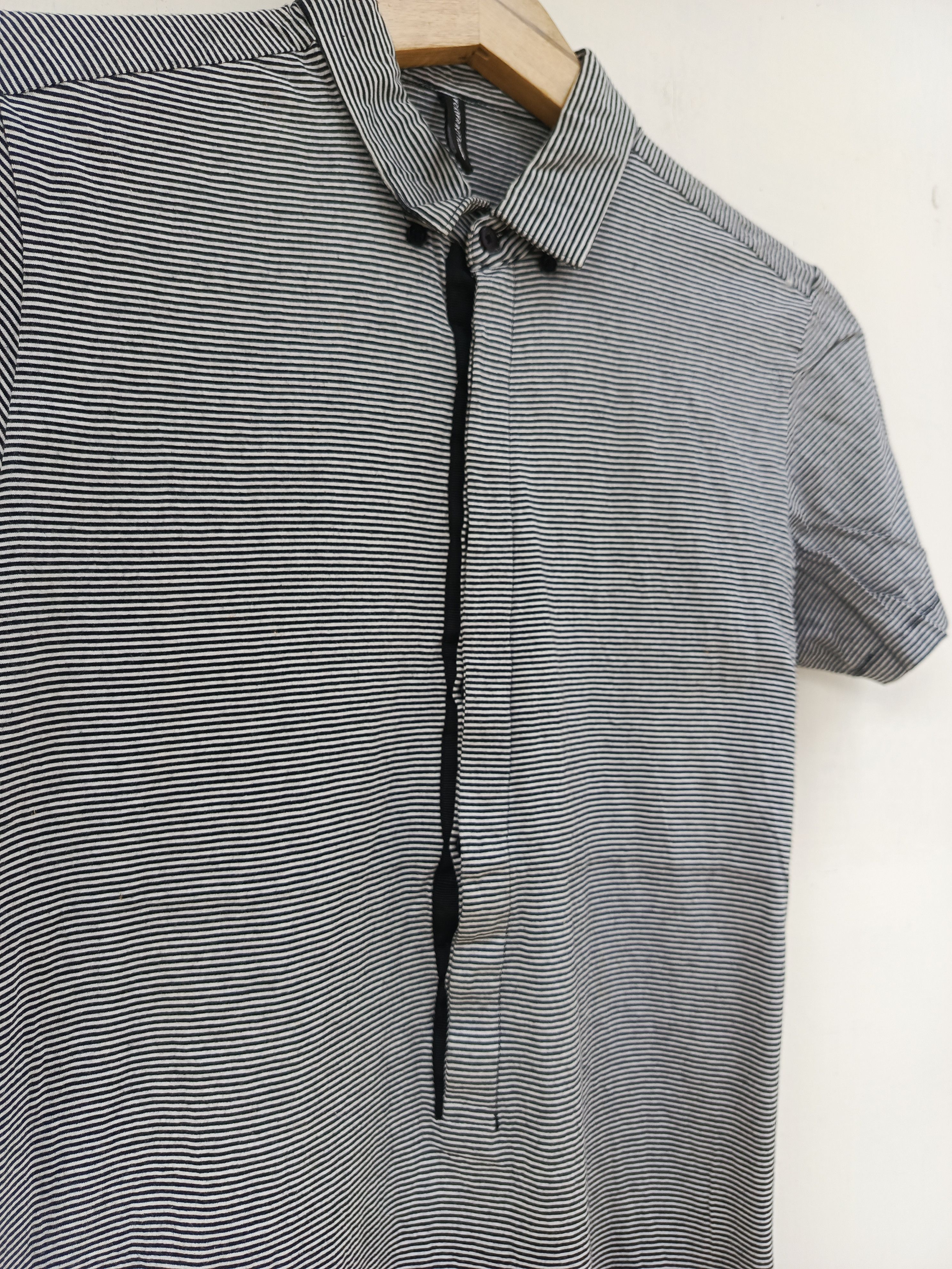 Black Barrett Black Barrett by Neil Barrett shirt Size US M / EU 48-50 / 2 - 4 Thumbnail