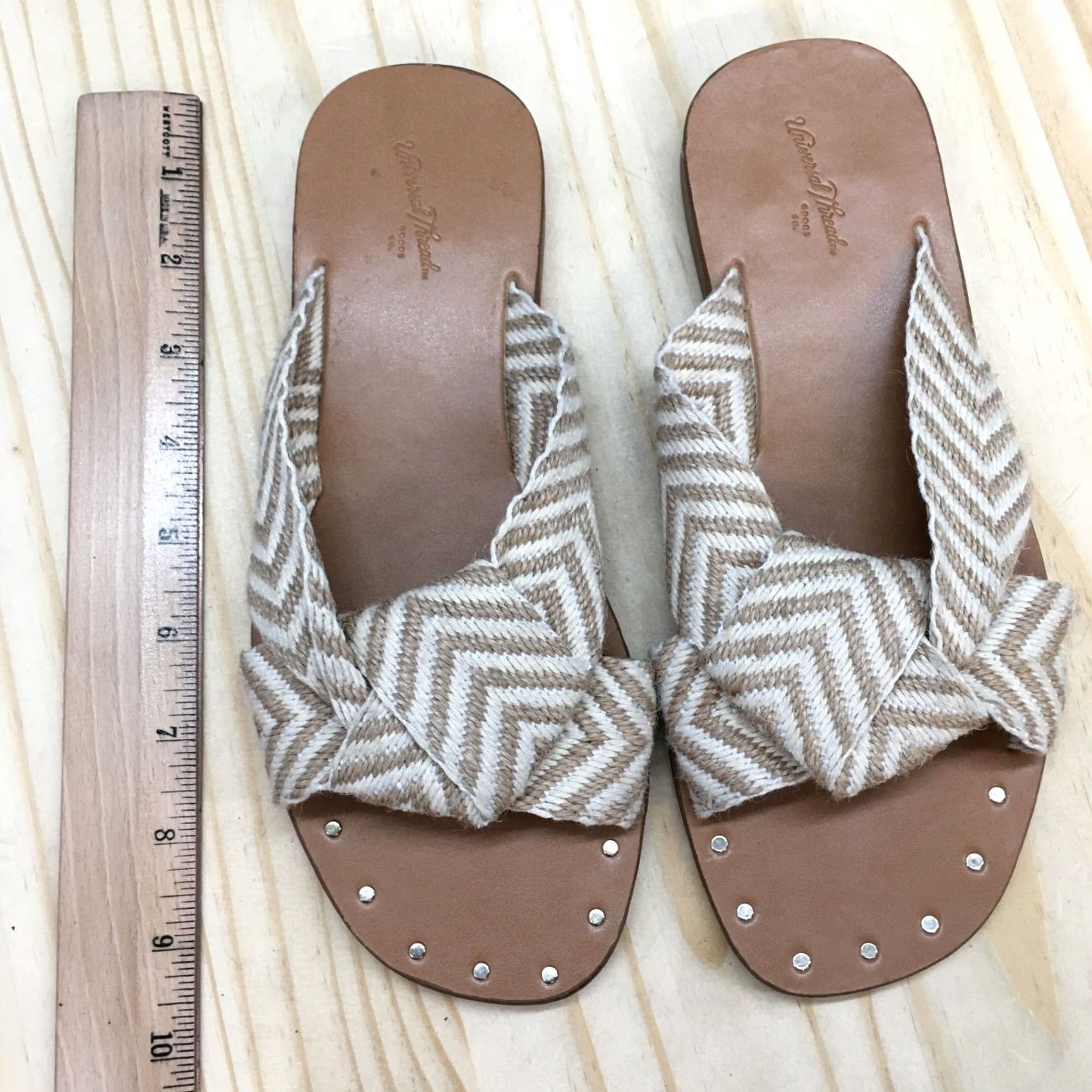 Vintage Universal Thread Sandals Womens 6 Louise Chevron Print Slip On Flats Slide Beige Size US 6 / IT 36 - 6 Thumbnail