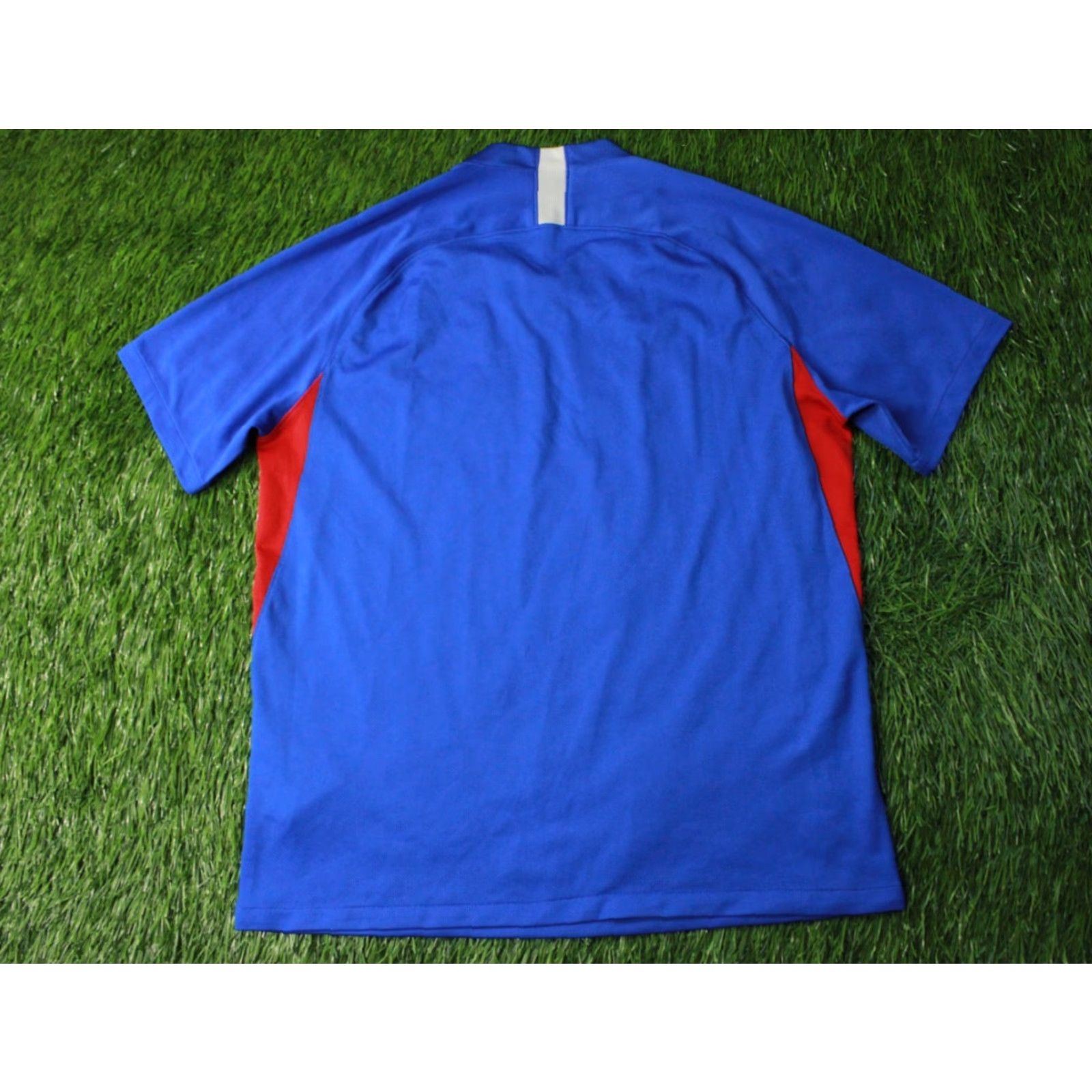 Nike Nike Dri-FIT Legend Original Mens Football Shirt XL Blue and Red Jersey Size US XL / EU 56 / 4 - 8 Thumbnail