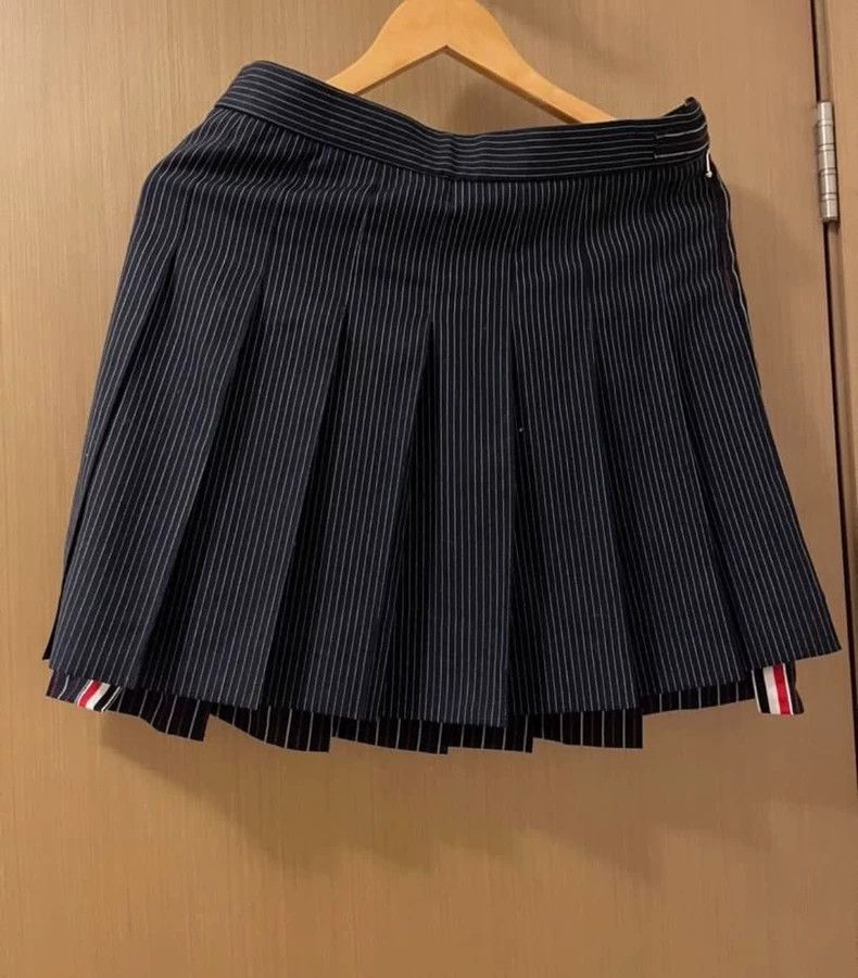 Thom Browne Thom Browne Classic pleated skirt Size 26" / US 2 / IT 38 - 1 Thumbnail