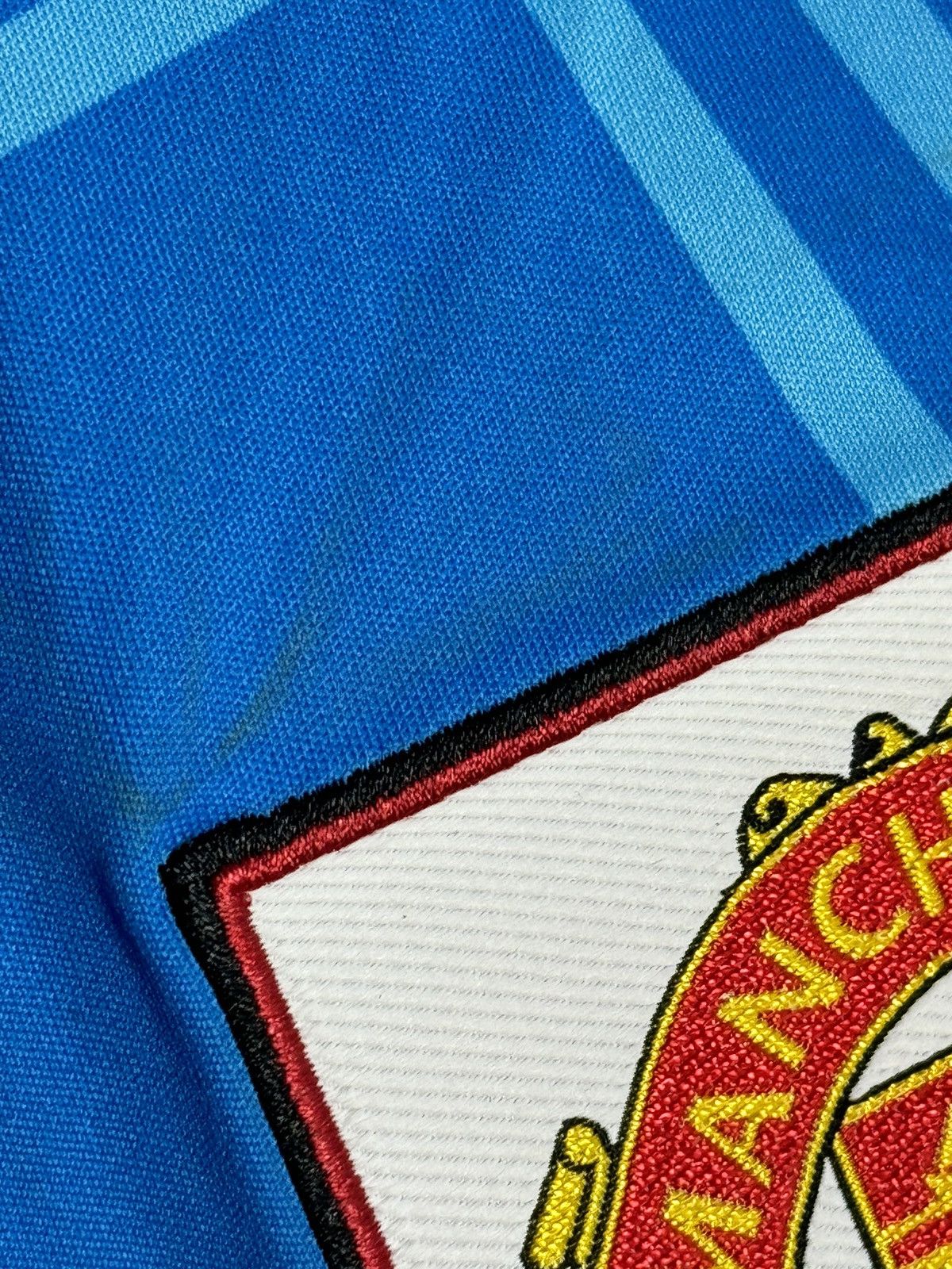 Adidas Manchester United 22/23 Goalkeeper Football Jersey Size US M / EU 48-50 / 2 - 6 Thumbnail