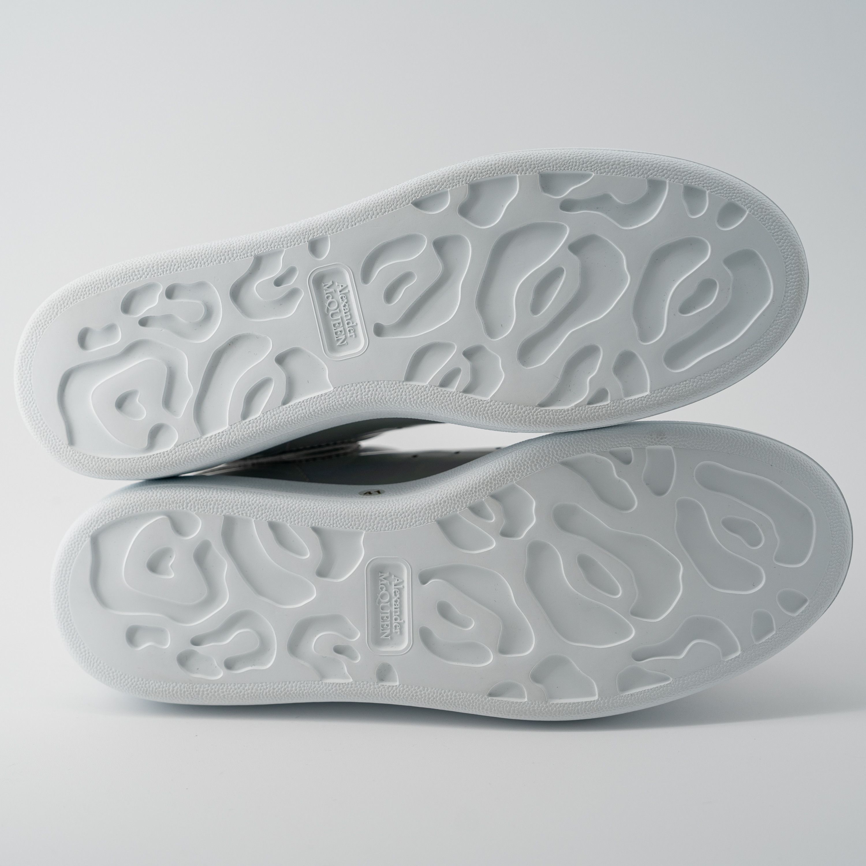 Alexander McQueen 11 - Alexander McQueen Oversized Sneakers White Iridescent Size US 11 / IT 41 - 5 Thumbnail