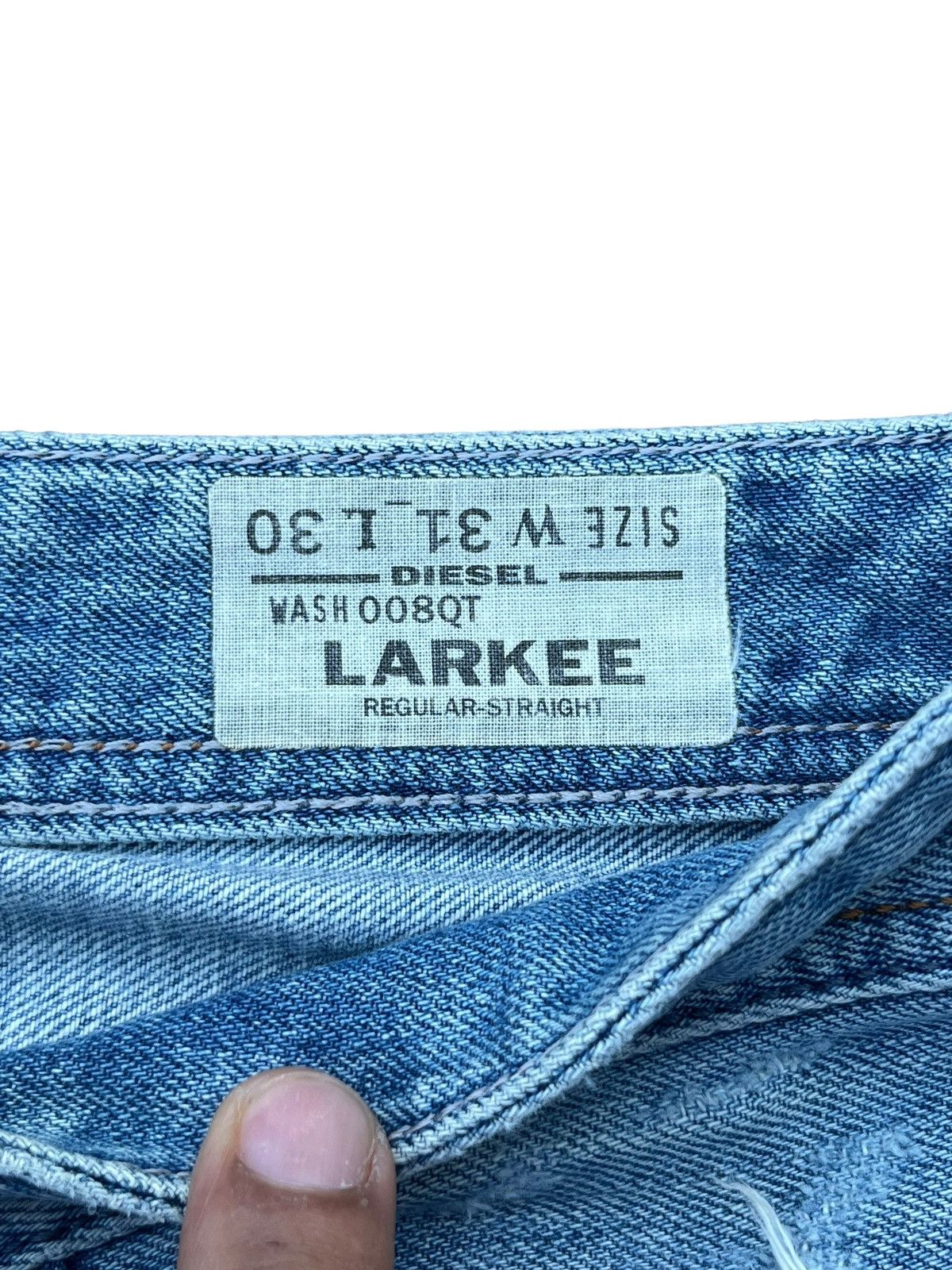 Diesel Vintage Y2K Diesel Larkee Light Blue Distressed Classic Jean Size US 32 / EU 48 - 9 Thumbnail
