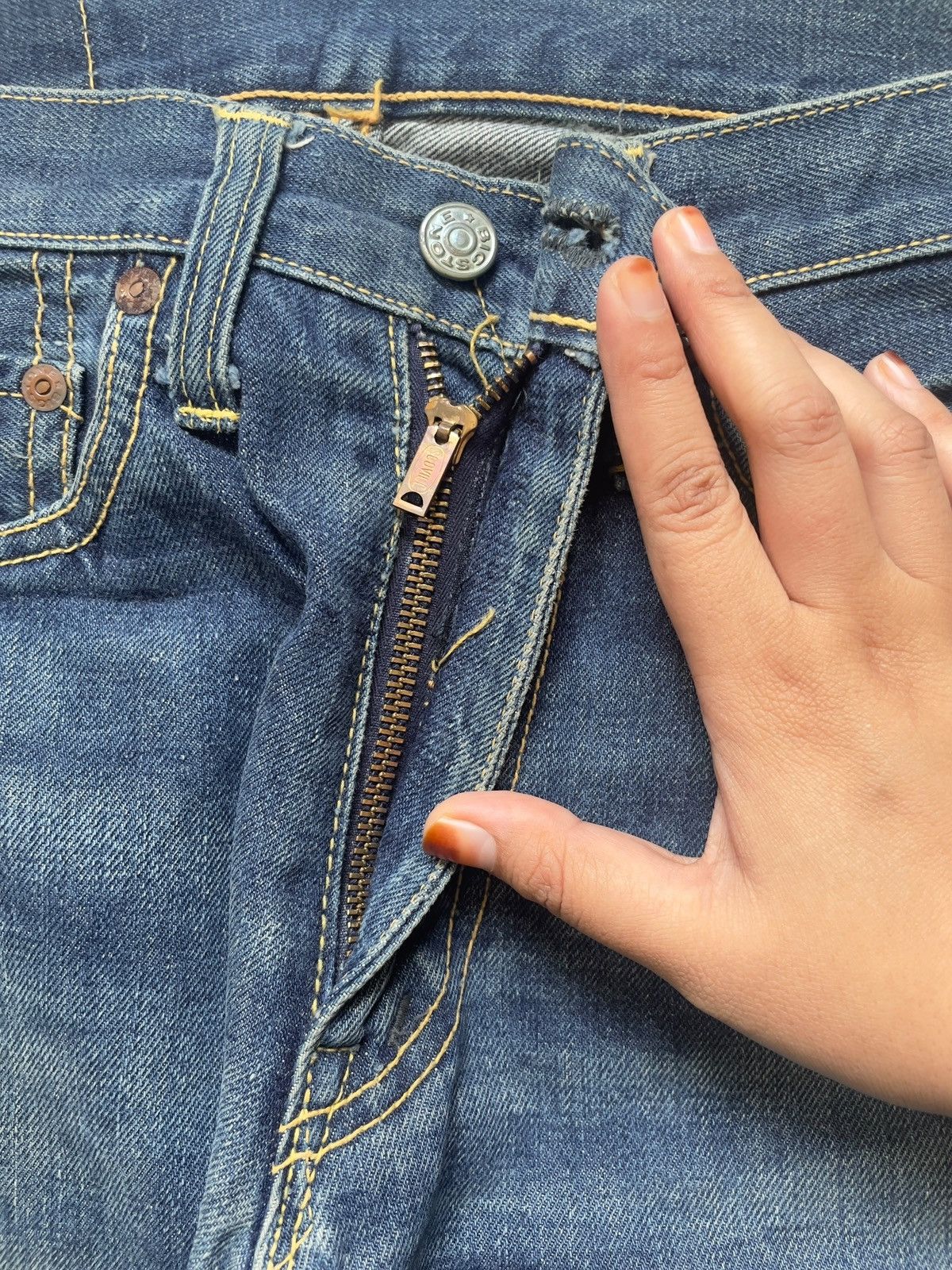 Japanese Brand Vintage Japanese Brand Mud Wash Flare Bell Bottom Jeans Size US 26 / EU 42 - 3 Thumbnail