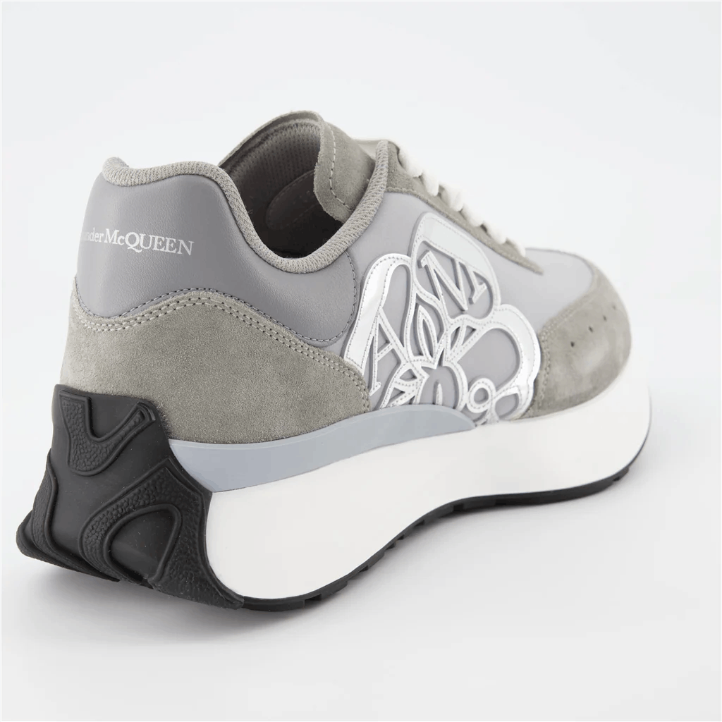Alexander McQueen o1w1db10725 Sprint Runner in Grey/Silver Size US 8 / EU 41 - 4 Thumbnail
