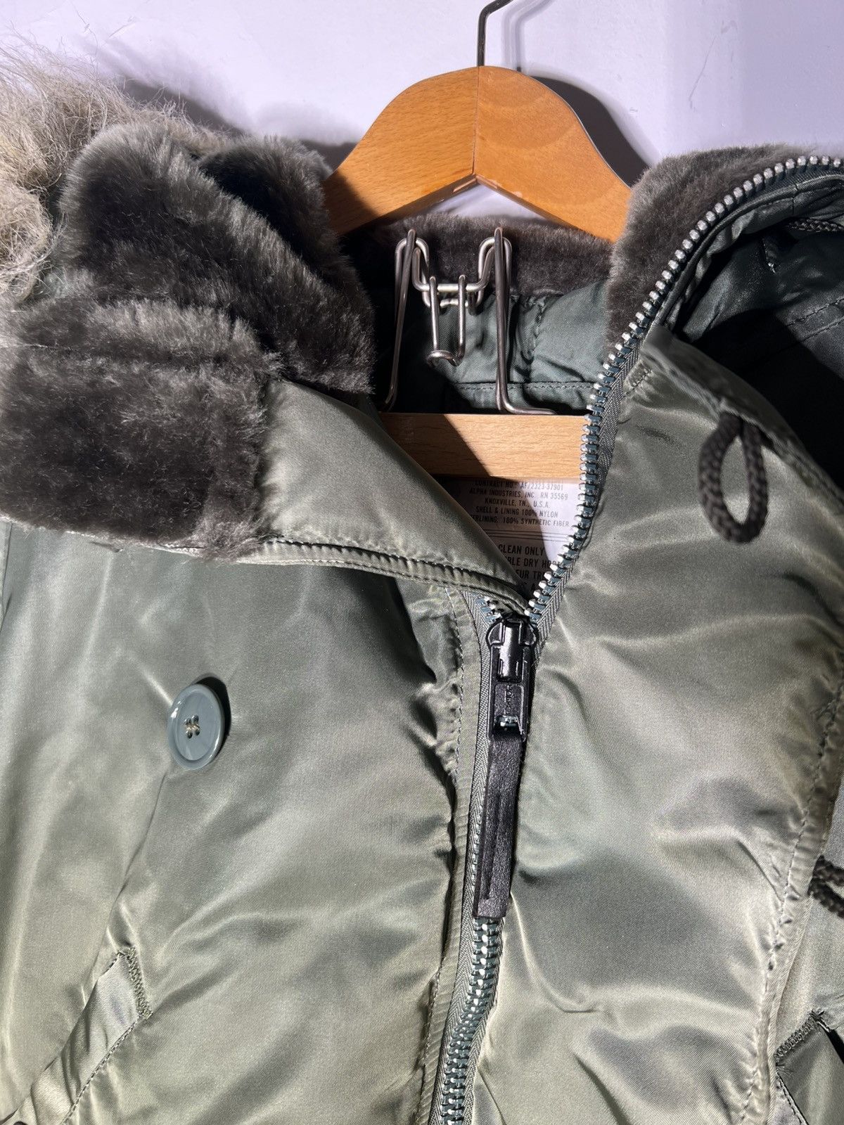 Vintage 80s Alpha Indusrties N-2B bomber Jacket Large Size US L / EU 52-54 / 3 - 6 Thumbnail