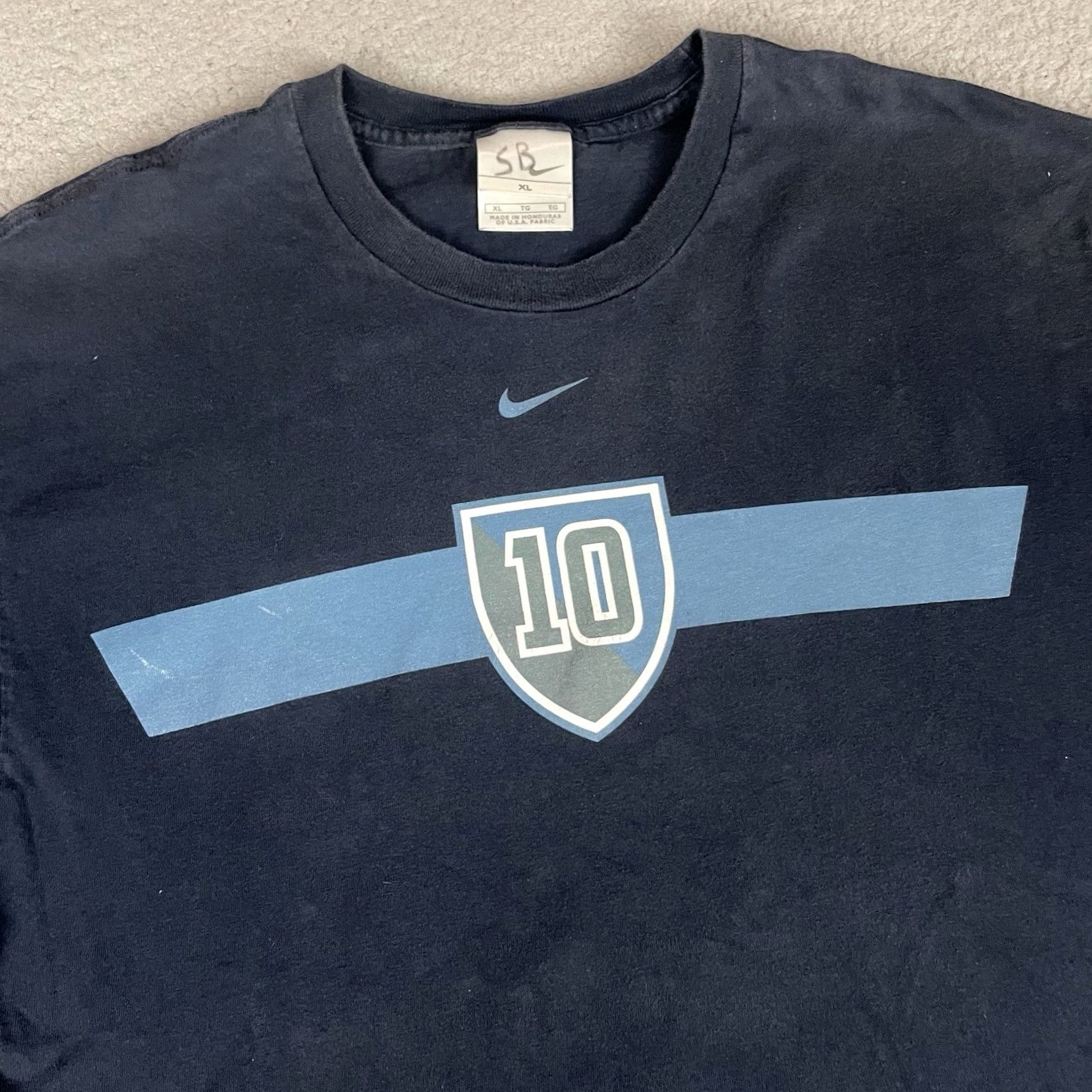 Nike VINTAGE Nike T Shirt Mens XL Blue Gray Tag Center Swoosh Vtg Shield Rare Check 90s Nike Swoosh Logo Shirt Mens XL Blue Gray Check Pattern Short Sleeve Size US XL / EU 56 / 4 - 2 Thumbnail