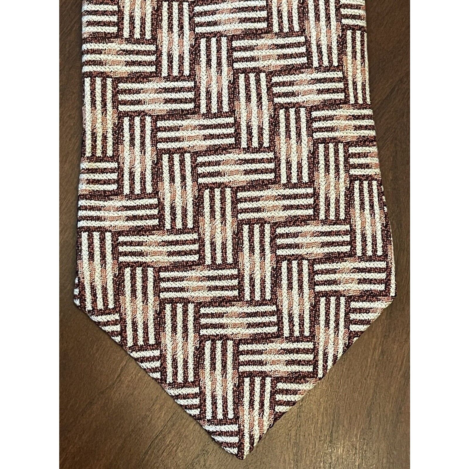 Geoffrey Beene Geoffrey Beene 100% Silk Fabric From Italy Made In Usa Size ONE SIZE - 1 Thumbnail
