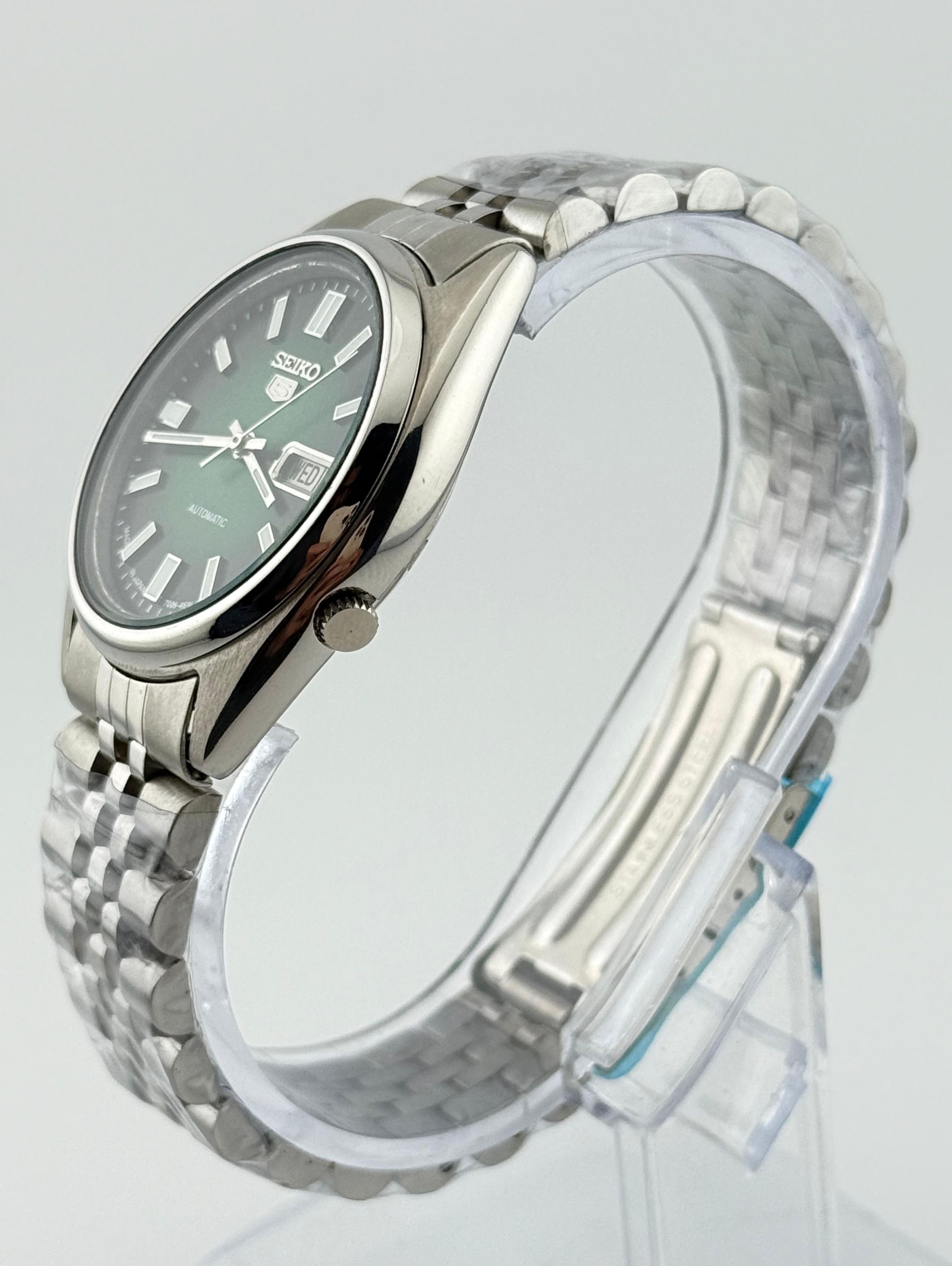 Seiko Classic Men's Seiko 5 Wrist Watch Size 36 - 4 Thumbnail