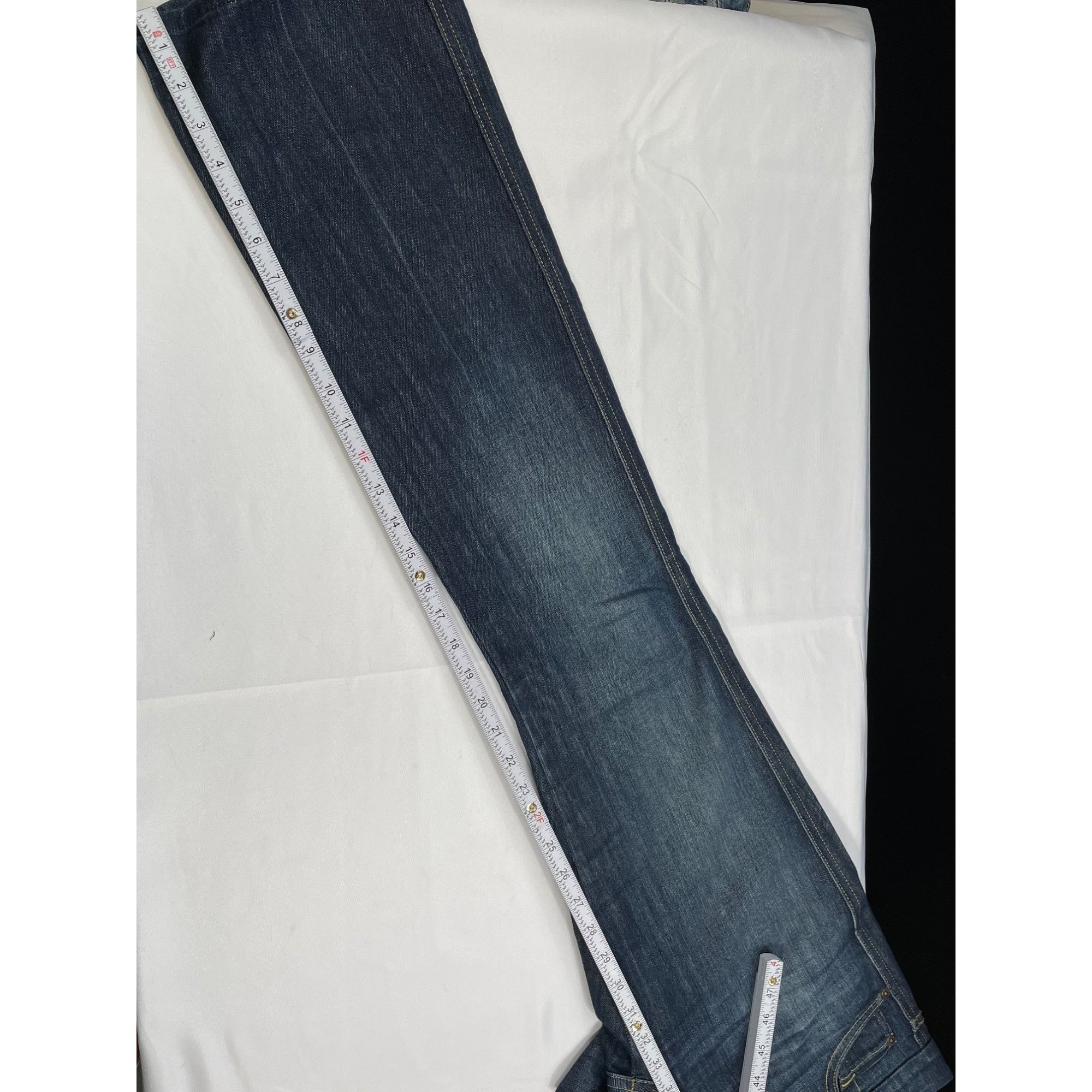 7 For All Mankind 7 For All Mankind SKU 7550 Bootcut Womens Denim Jeans Size 2 Size 27" / US 4 / IT 40 - 5 Thumbnail