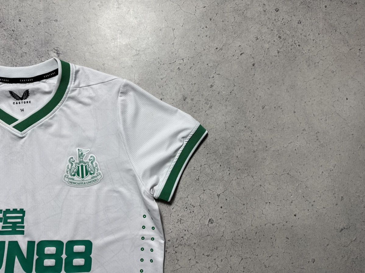 Castore Castore FC Newcastle United 2022/2023 Soccer Jersey Size US S / EU 44-46 / 1 - 3 Thumbnail