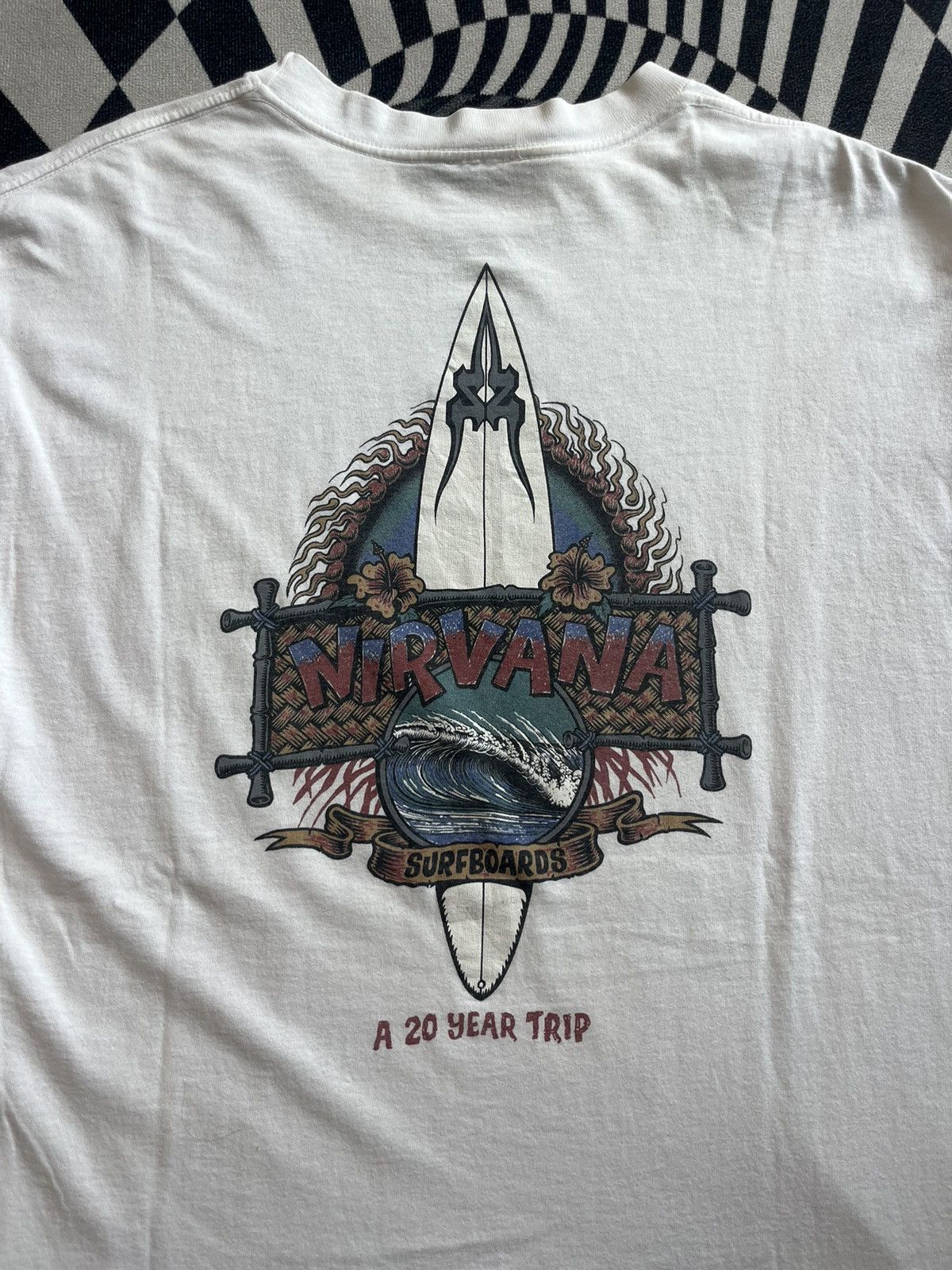 Nirvana Vintage NIRVANA SURF BOARDS A 20 Year Trip 90’s Brand Tshirt Size US XL / EU 56 / 4 - 9 Thumbnail