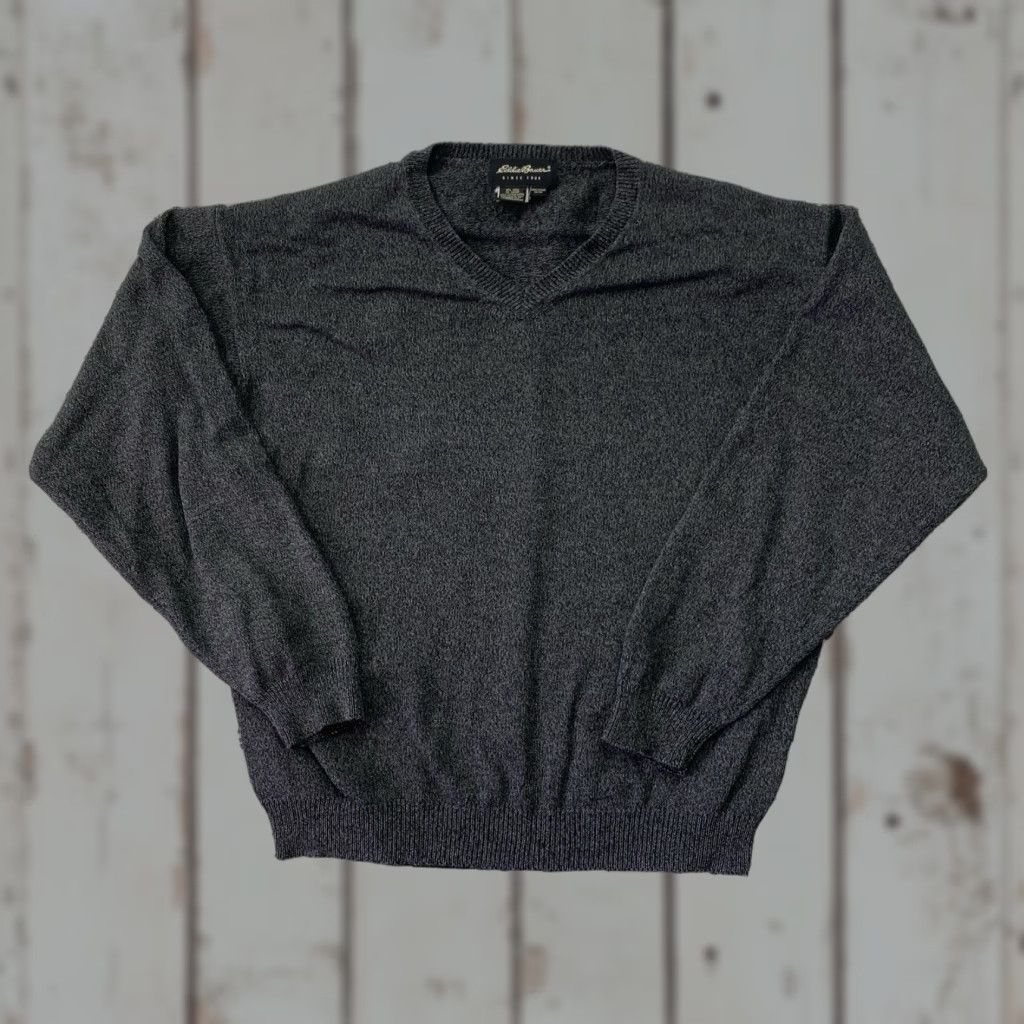 Eddie Bauer VINTAGE Eddie Bauer Sweater Gray Knit Men’s Medium V-Neck Pullover Knit Style All Seasons 90s Preppy Casual City College Dad Outdoor Size US M / EU 48-50 / 2 - 1 Thumbnail