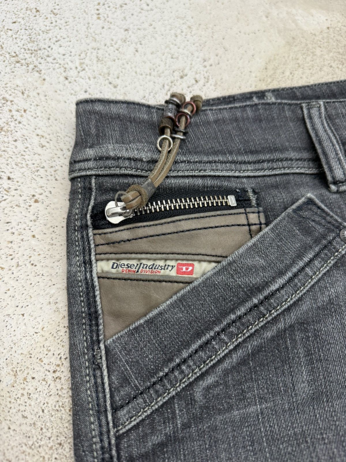 Diesel Diesel Reckfly Special Flare Unisex Relics Denim Distressed Size US 31 - 9 Thumbnail