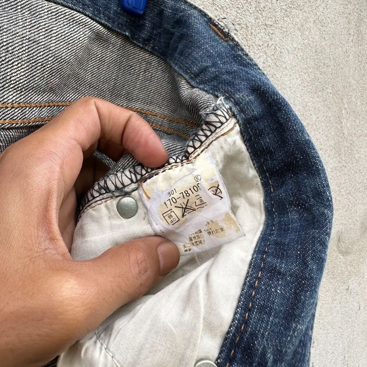 Japanese Brand JAPANESE TAKEO KIKUCHI JEANS RARE NICE FADING DENIM PANTS Size US 32 / EU 48 - 13 Thumbnail