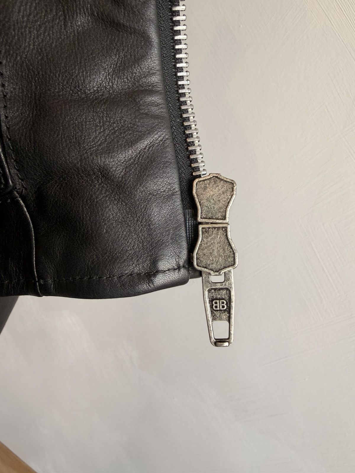 Balenciaga Balenciaga Moto Racer Jacket Black Leather w Stripes Sz 40 Size M / US 6-8 / IT 42-44 - 20 Thumbnail