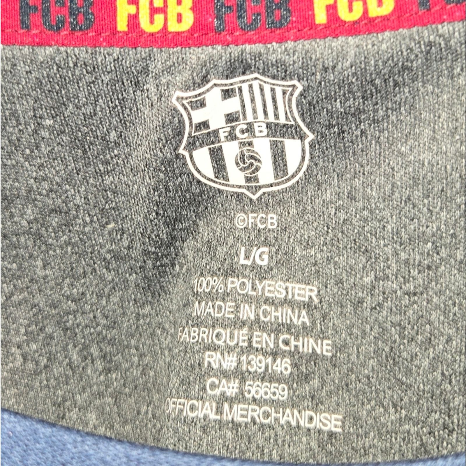 Other FC Barcelona long sleeve tshirt size L Size US L / EU 52-54 / 3 - 4 Thumbnail
