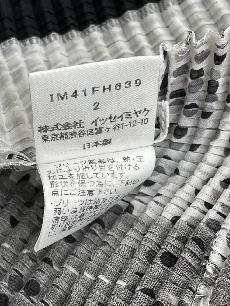 Issey Miyake Issey Miyake size:2 Black and grey main color block dress Size XS / US 0-2 / IT 36-38 - 6 Thumbnail