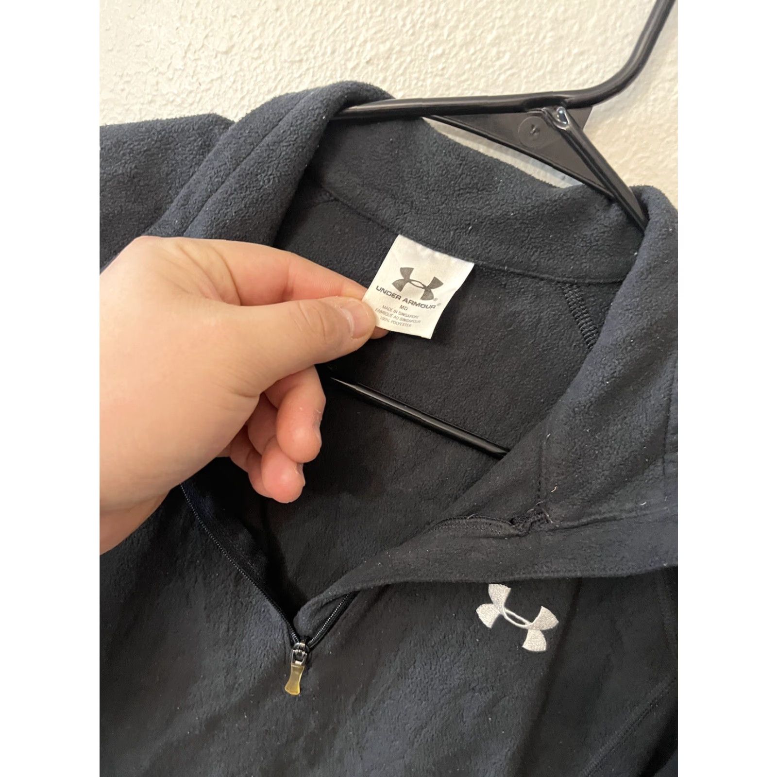 Under Armour Under Armour Sweater Shirt Men M Black High Neck Knit Logo Pullover All Seasons Vintage No | 1/4 Zip | Gray Exterior | Size M Mens Size US M / EU 48-50 / 2 - 3 Thumbnail