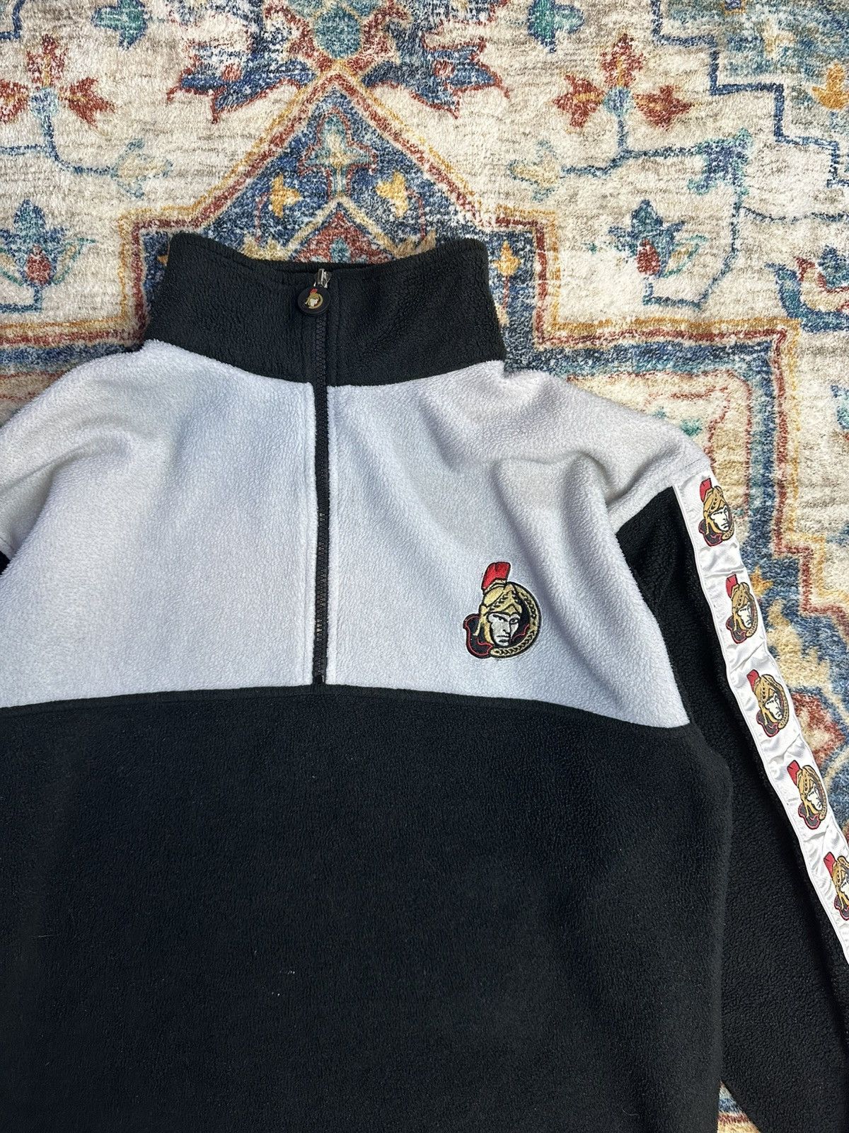 NHL × Vintage Vintage NHL Ottawa Senators 1/4 Zip-up Fleece Size XL Size US XL / EU 56 / 4 - 4 Thumbnail