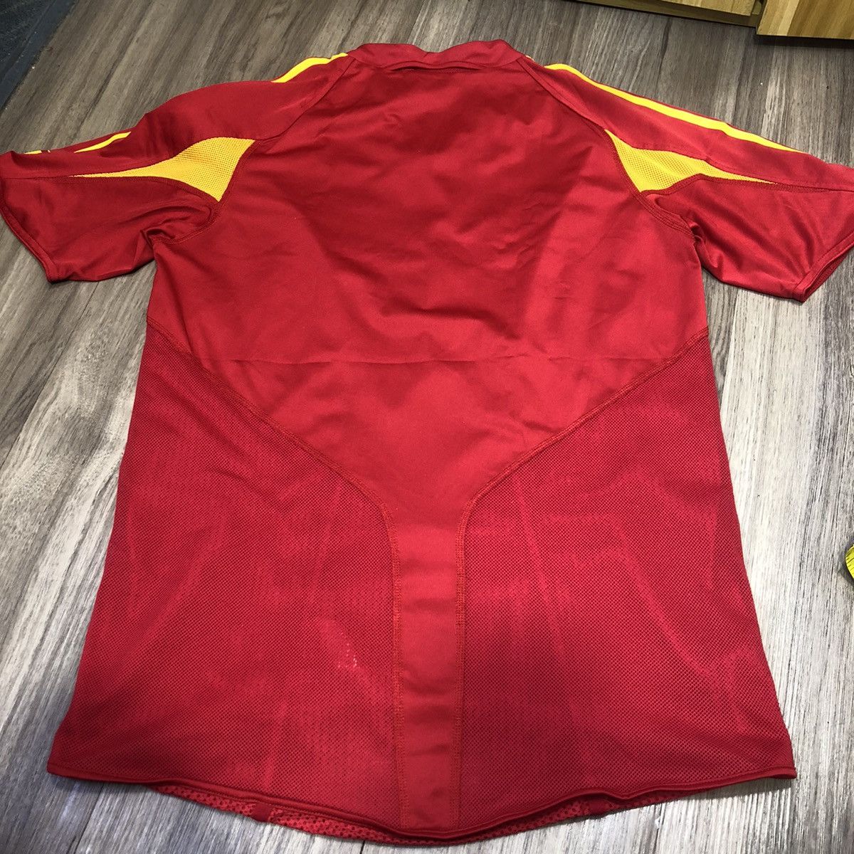 Adidas Spain 04/05 player issue home shirt Size US M / EU 48-50 / 2 - 2 Thumbnail
