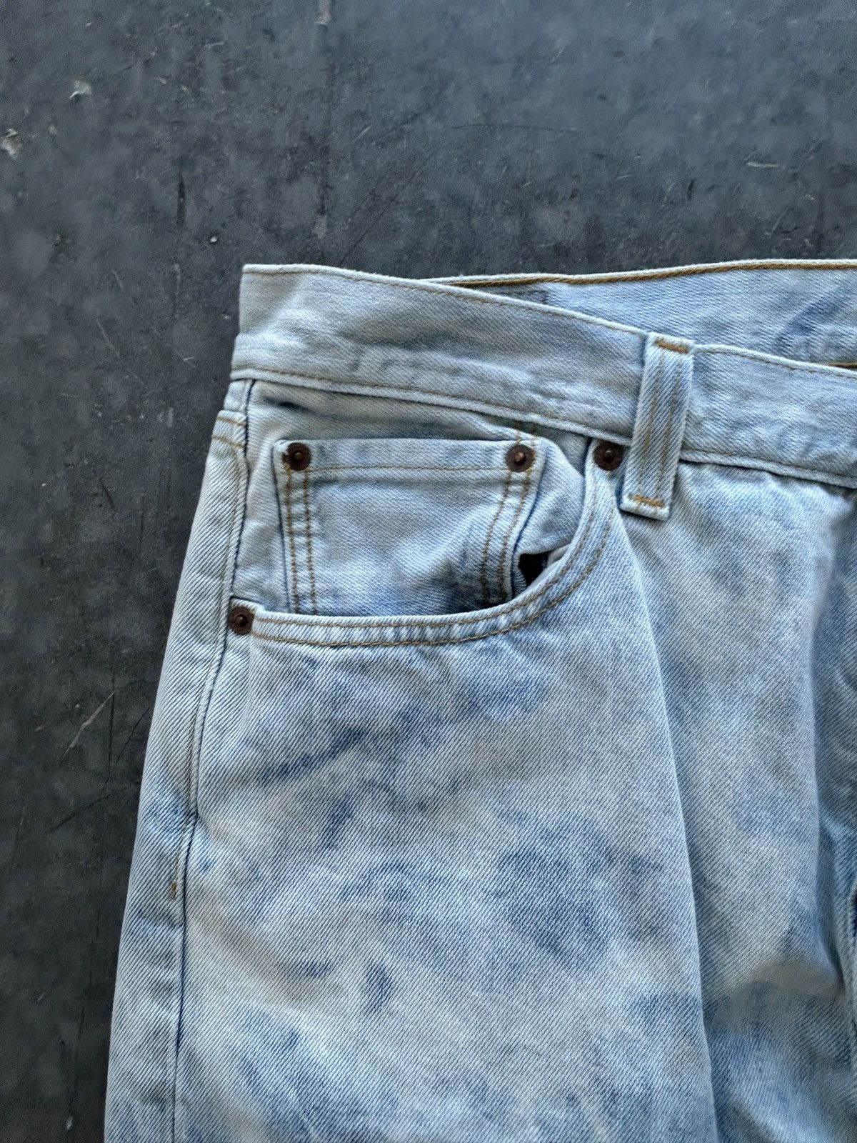 Levi's Vintage 90s Bleached Levis 501 Denim Jeans 36x34 Size US 36 / EU 52 - 5 Thumbnail