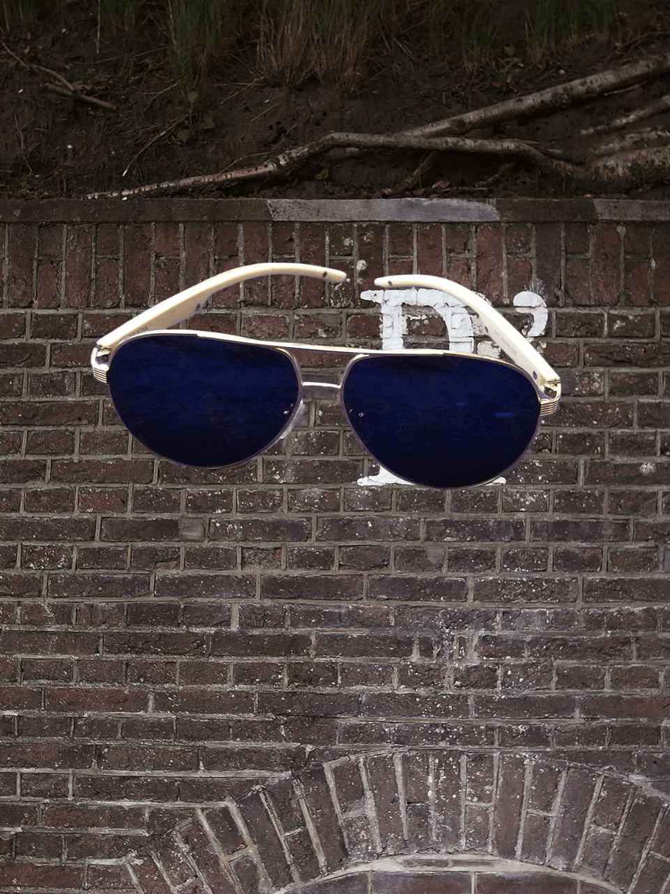 Prada vintage Sunglasses Prada Y2K luxury streetwear Size ONE SIZE - 1 Thumbnail
