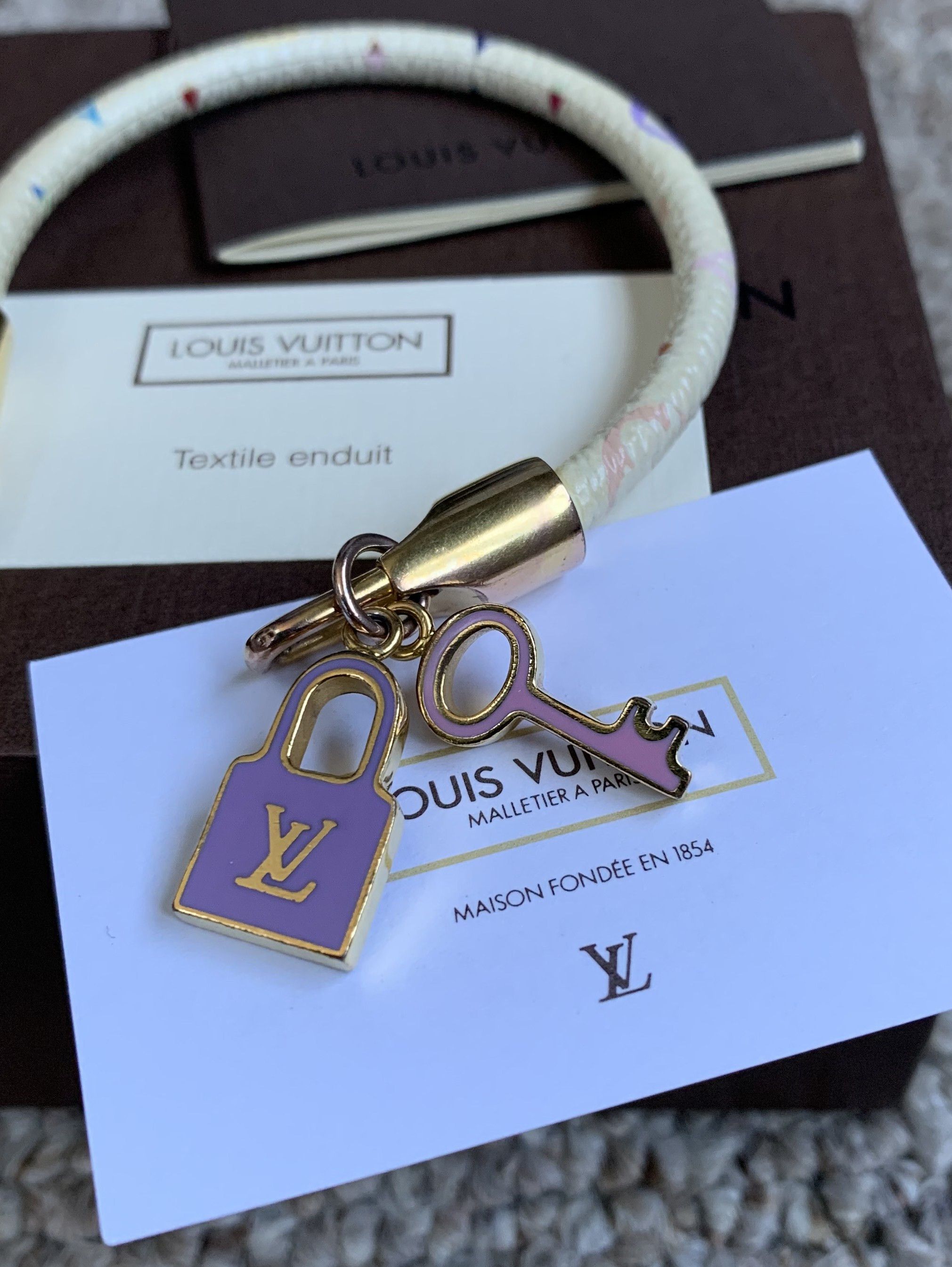 Louis Vuitton × Takashi Murakami S/S 2003 Louis Vuitton x Murakami Monogram Luck It Bracelet Size ONE SIZE - 4 Thumbnail