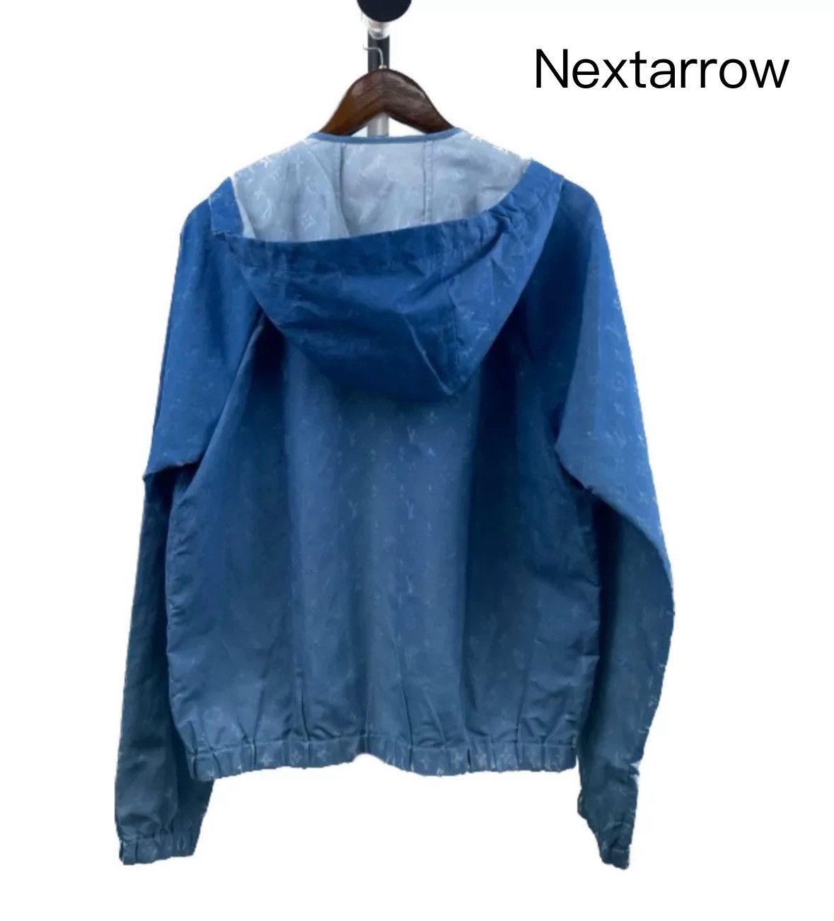 Louis Vuitton Louis Vuitton Blue embroidered blue sky and white jacket Size US L / EU 52-54 / 3 - 2 Thumbnail