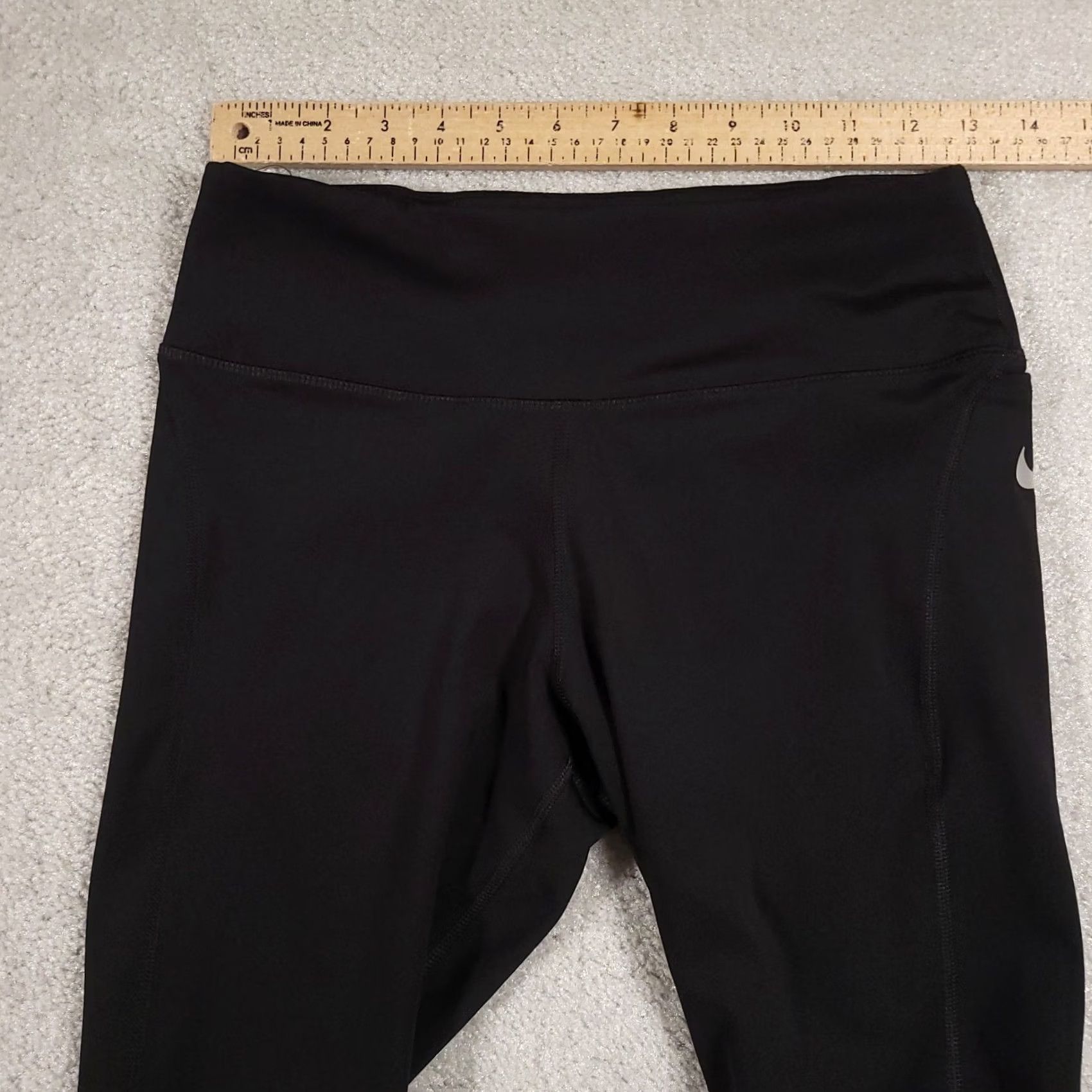 Nike Nike Dri-Fit Capri Leggings Women's Medium Black Running Zip Pocket Drawstring Pants Size 32" / US 10 / IT 46 - 4 Thumbnail