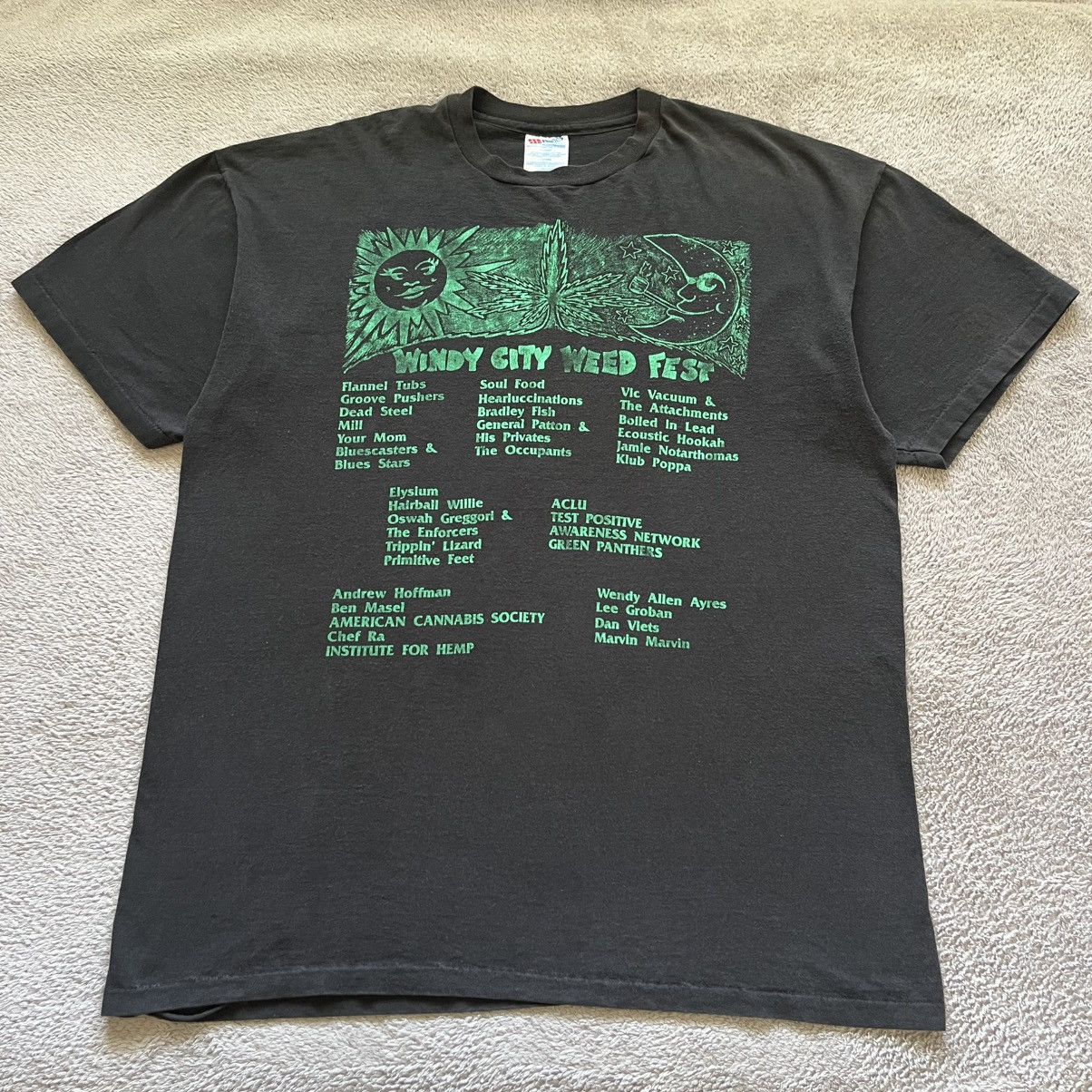 Vintage Chicago Weed Fest Graphic T shirt
