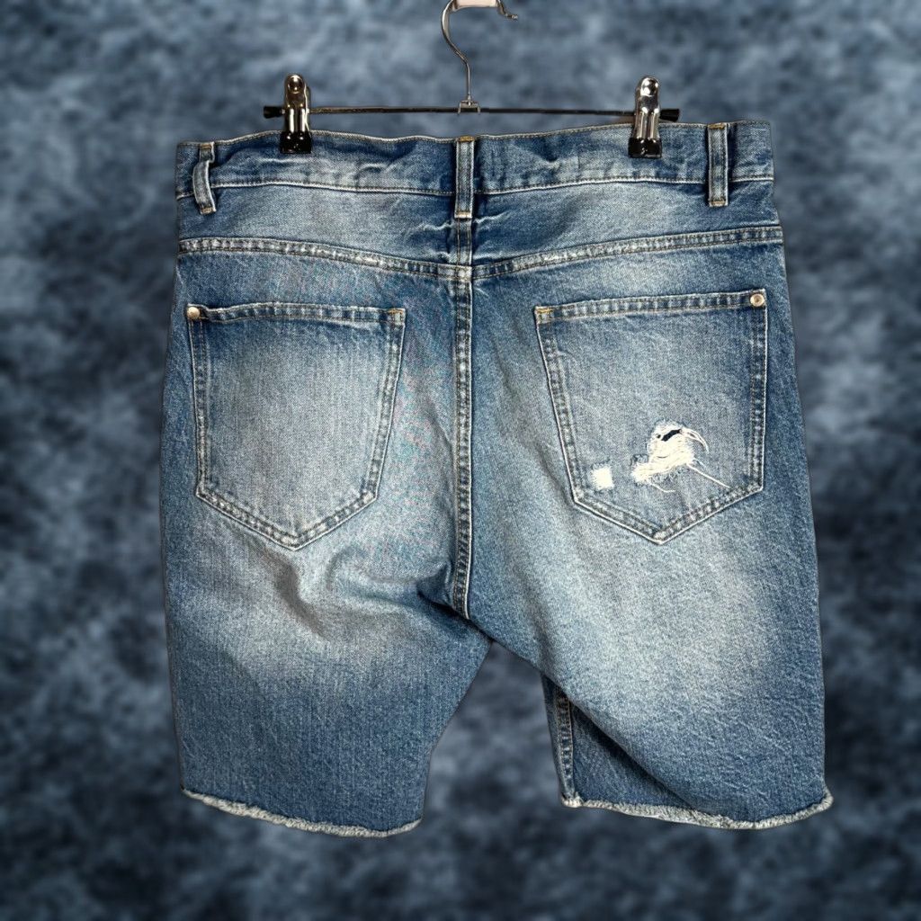 H&M H&M Coachella Mens Bermuda Shorts Regular Fit Denim Distressed Blue 32 Adult Mens Size US 32 / EU 48 - 1 Thumbnail