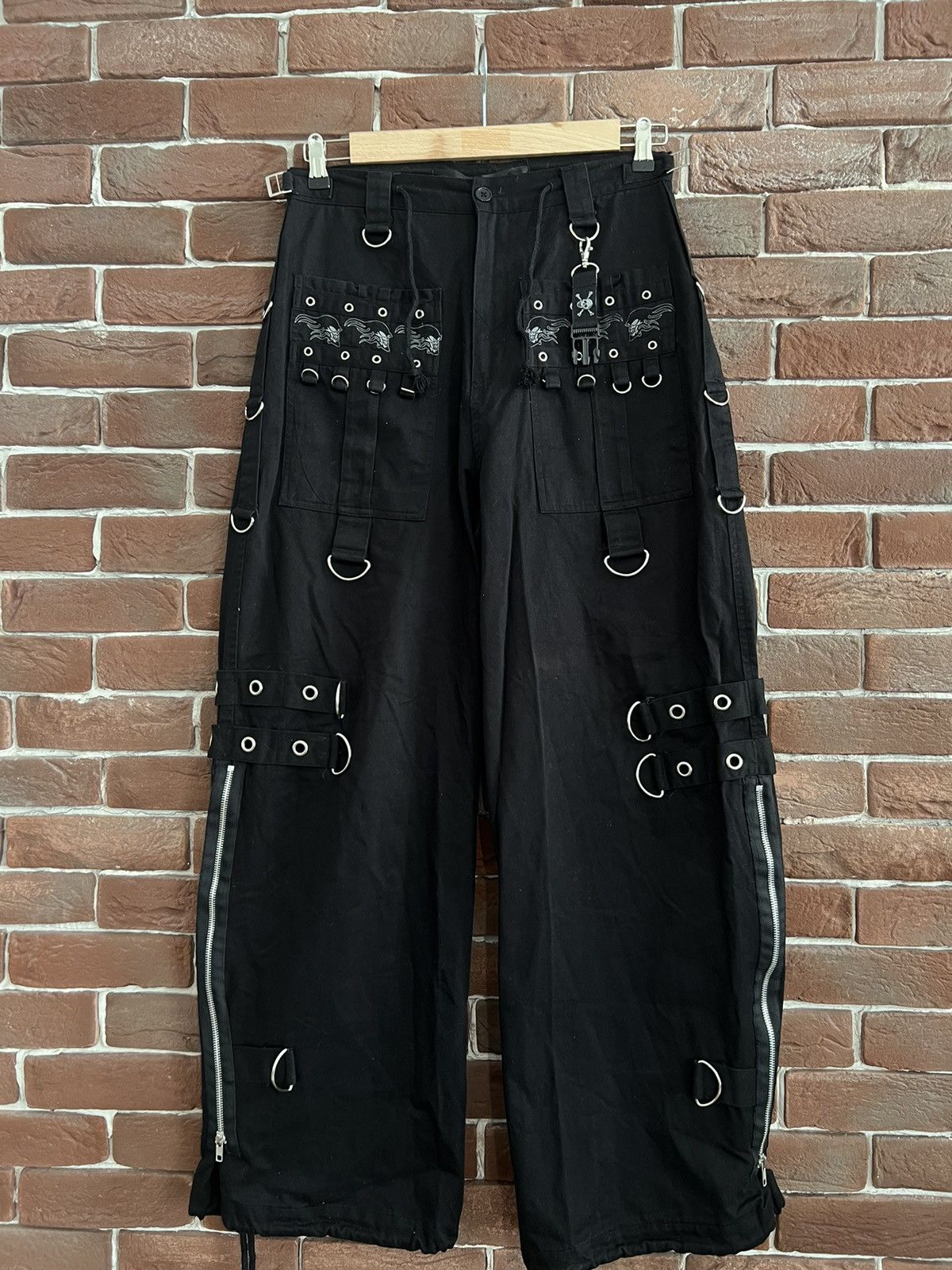 パンツ TRIPPNYC bondage cargo studs gimmick Y2K Y2K Tripp NYC X Bondage Goth Rave Pants Black Purple Zip Off
