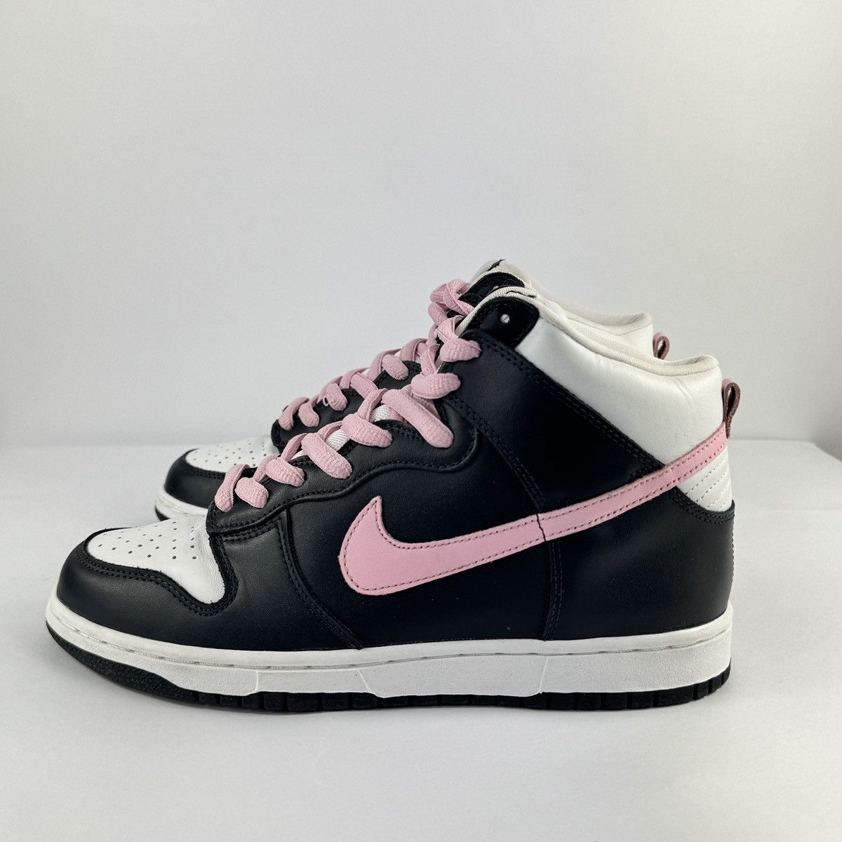 Nike 2005 NIKE SB DUNK HIGH OBSIDIAN SHY PINK VINTAGE Size US 9 / EU 42 - 6 Thumbnail
