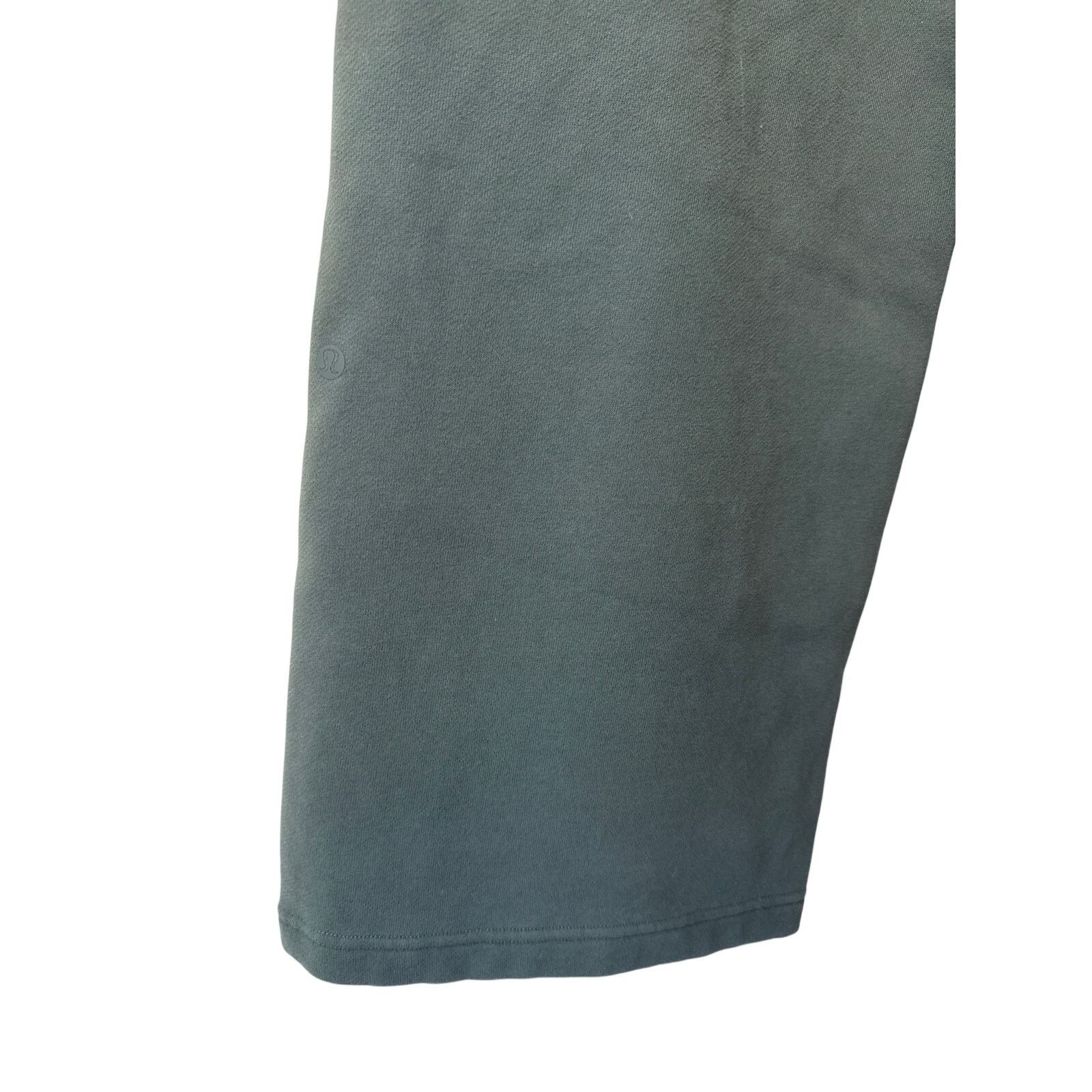 Lululemon LULULEMON High Rise Wide Leg Cropped Ankle Sweatpants Size 6 Size 28" / US 6 / IT 42 - 4 Thumbnail